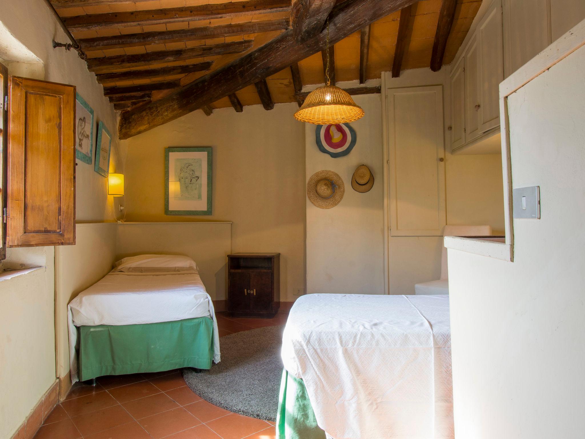 Foto 18 - Casa de 6 habitaciones en San Casciano in Val di Pesa con piscina privada y jardín