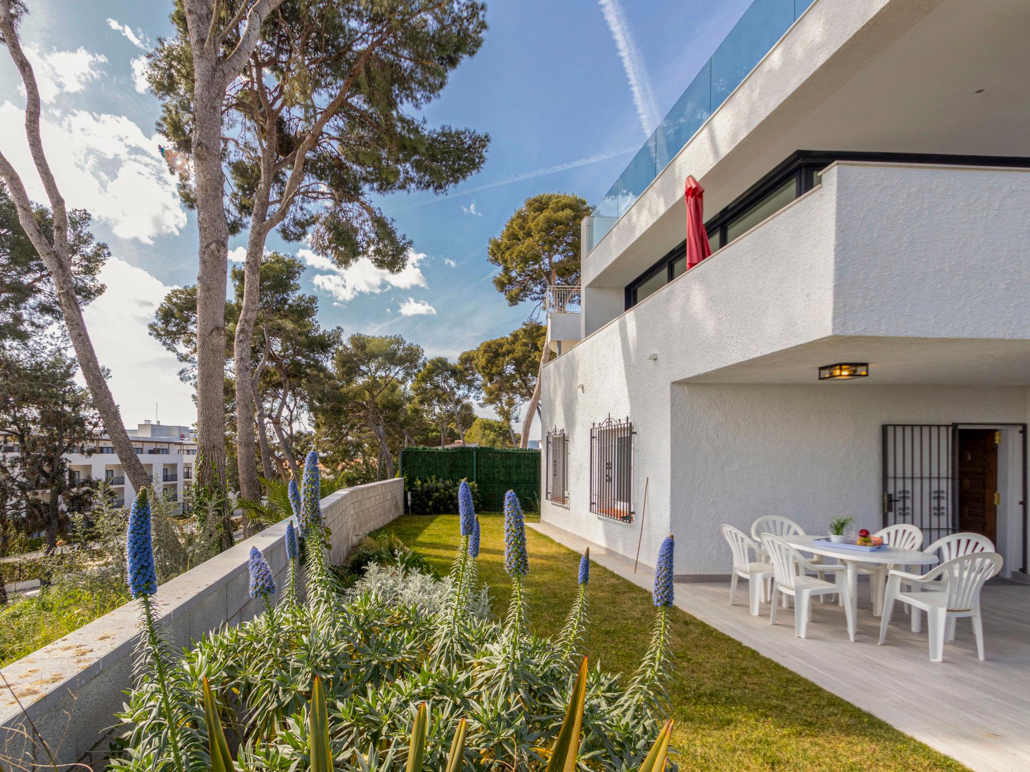 Photo 32 - Maison de 3 chambres à Cambrils avec jardin et vues à la mer