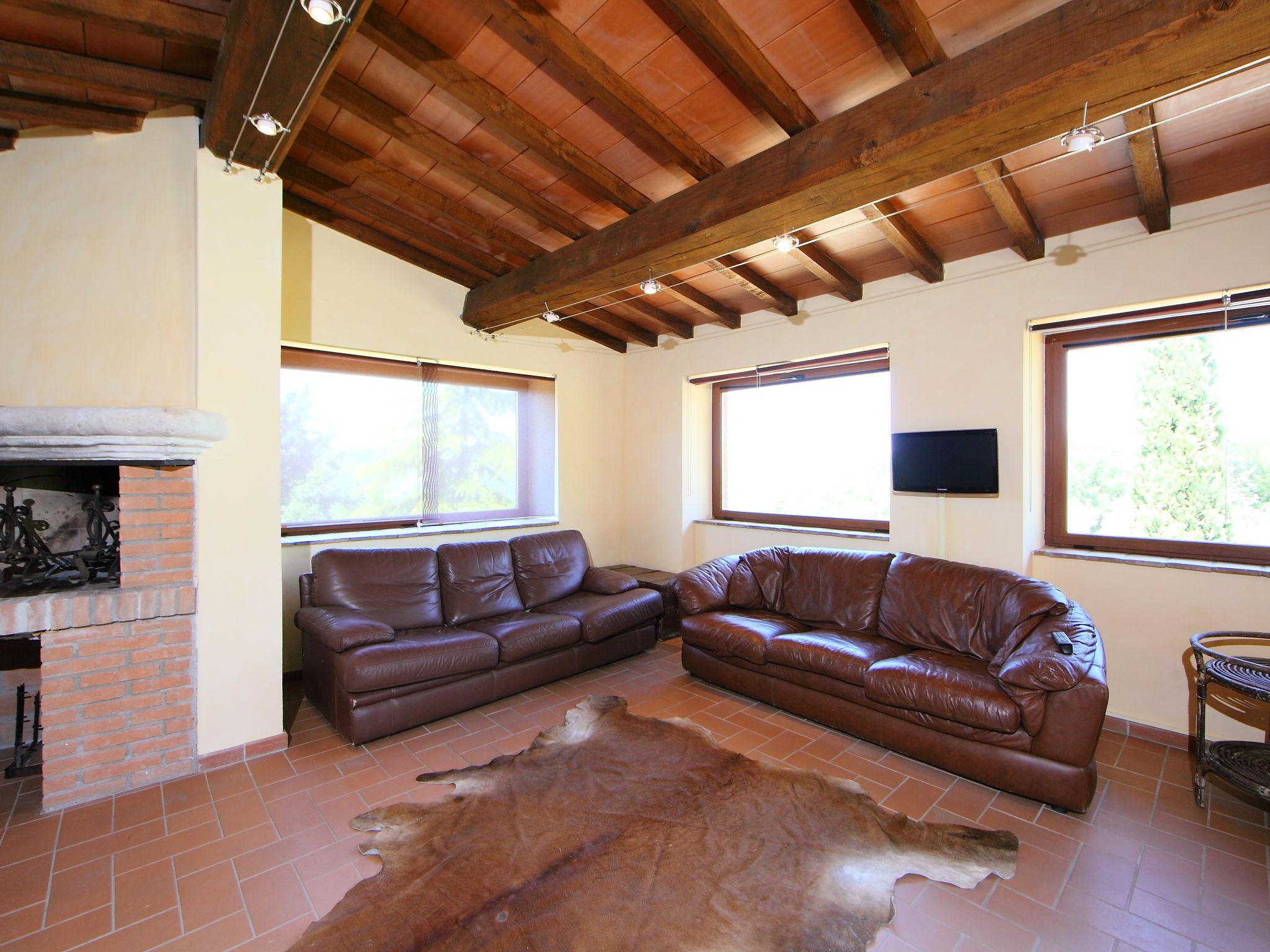 Photo 21 - 6 bedroom House in Parrano with private pool and garden
