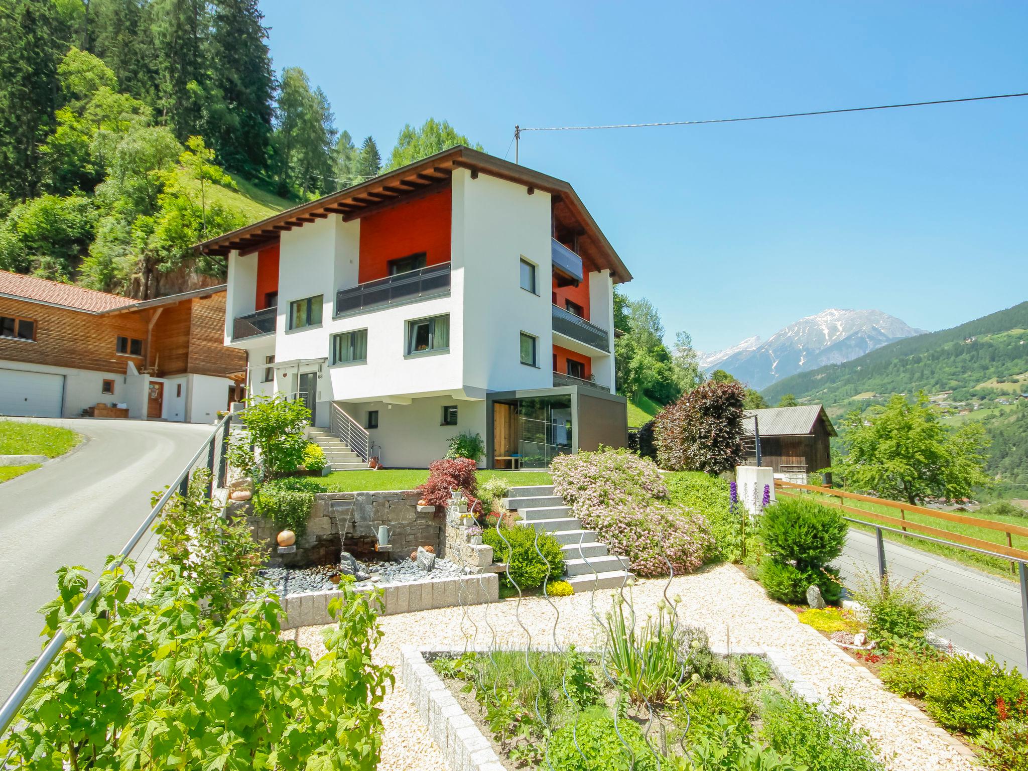 Photo 16 - Appartement en Fließ avec jardin et vues sur la montagne