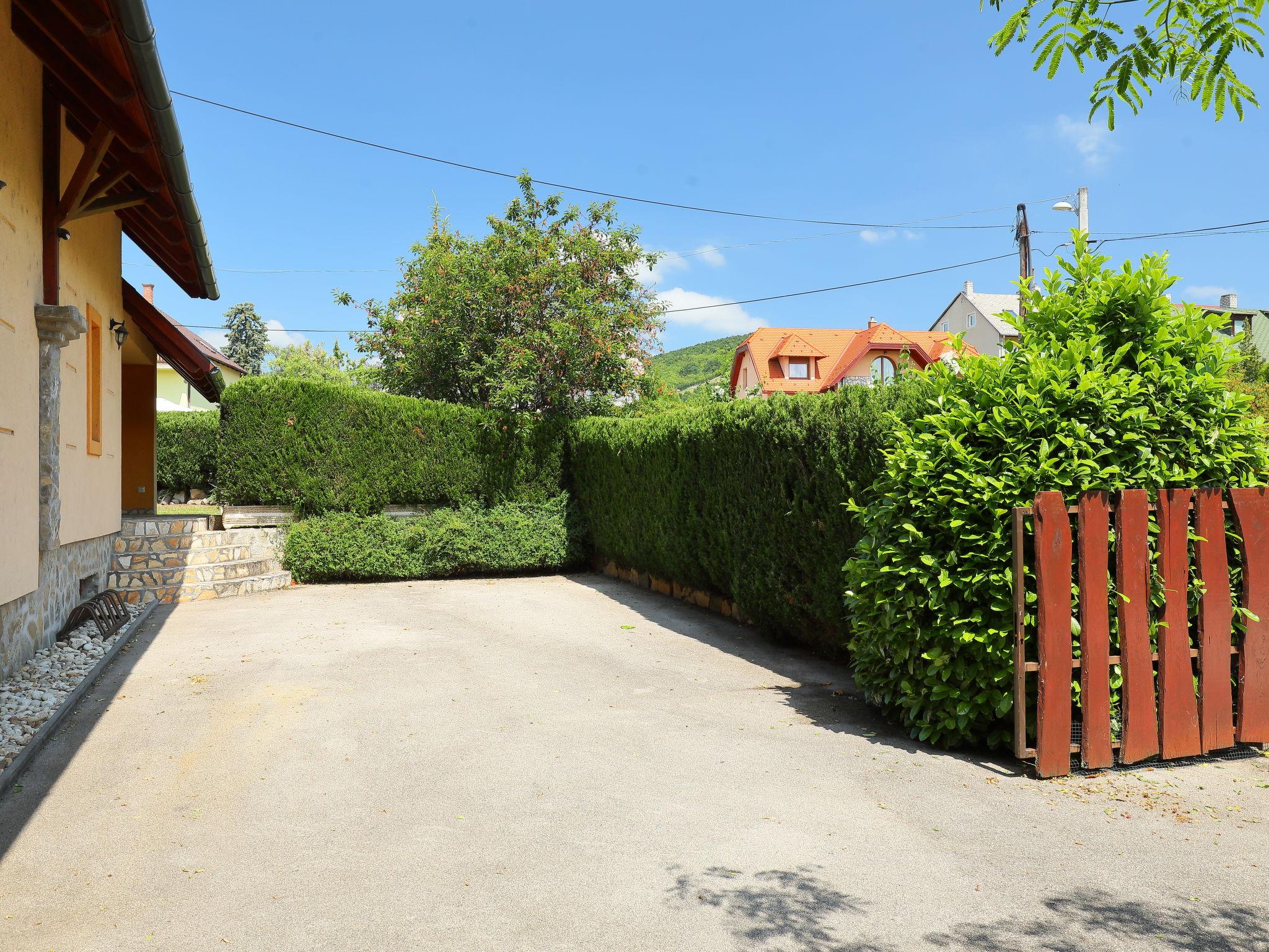 Photo 22 - 3 bedroom House in Balatonfüred with garden and mountain view