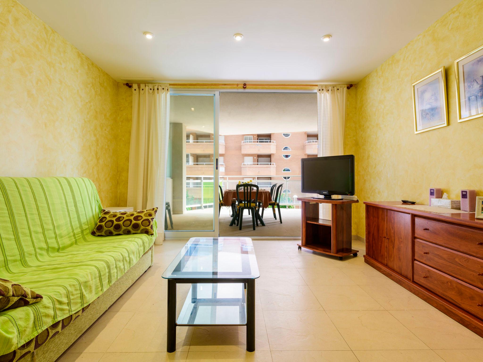 Photo 2 - 2 bedroom Apartment in Oropesa del Mar with swimming pool and garden