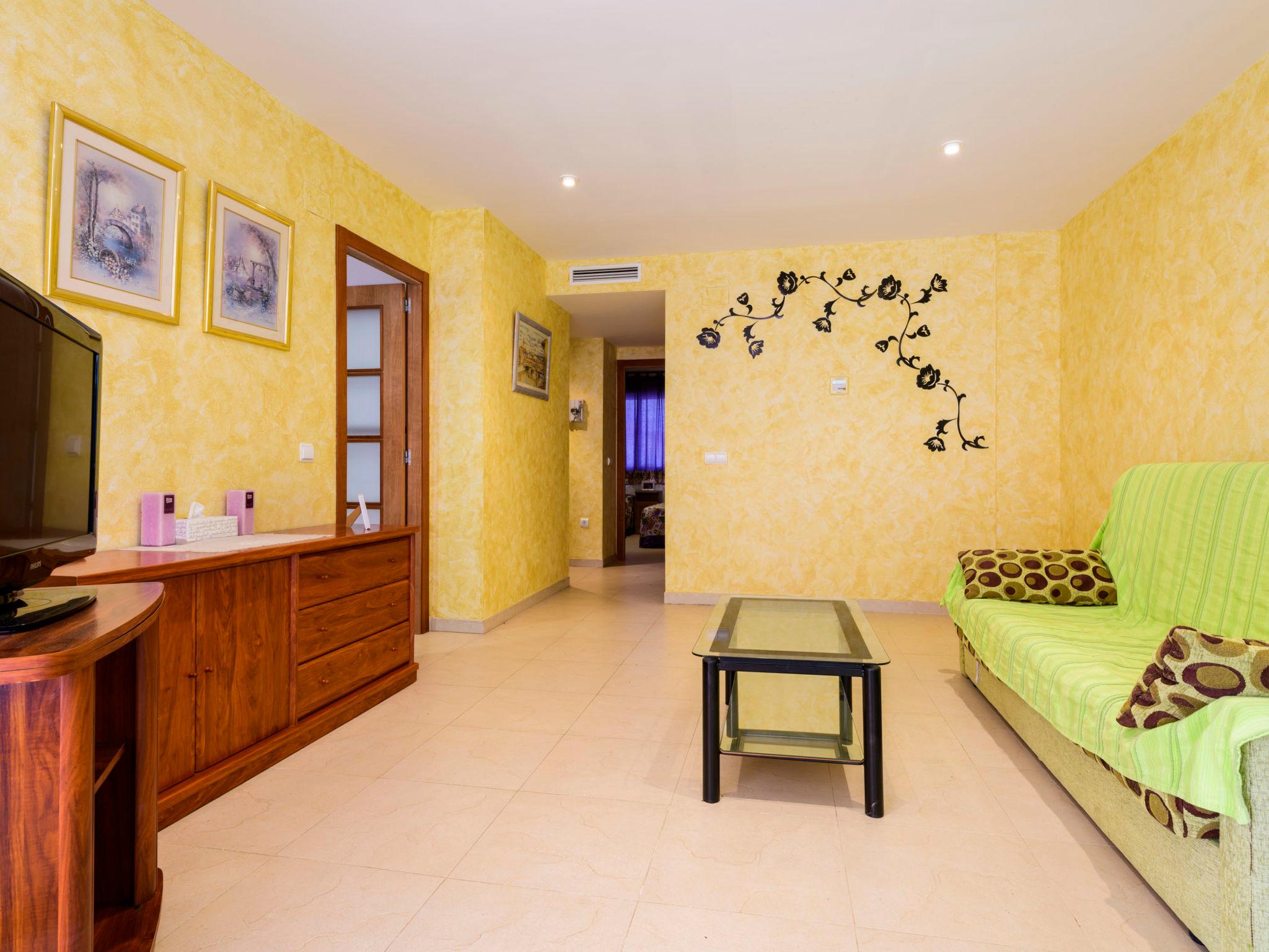 Photo 9 - 2 bedroom Apartment in Oropesa del Mar with swimming pool and garden