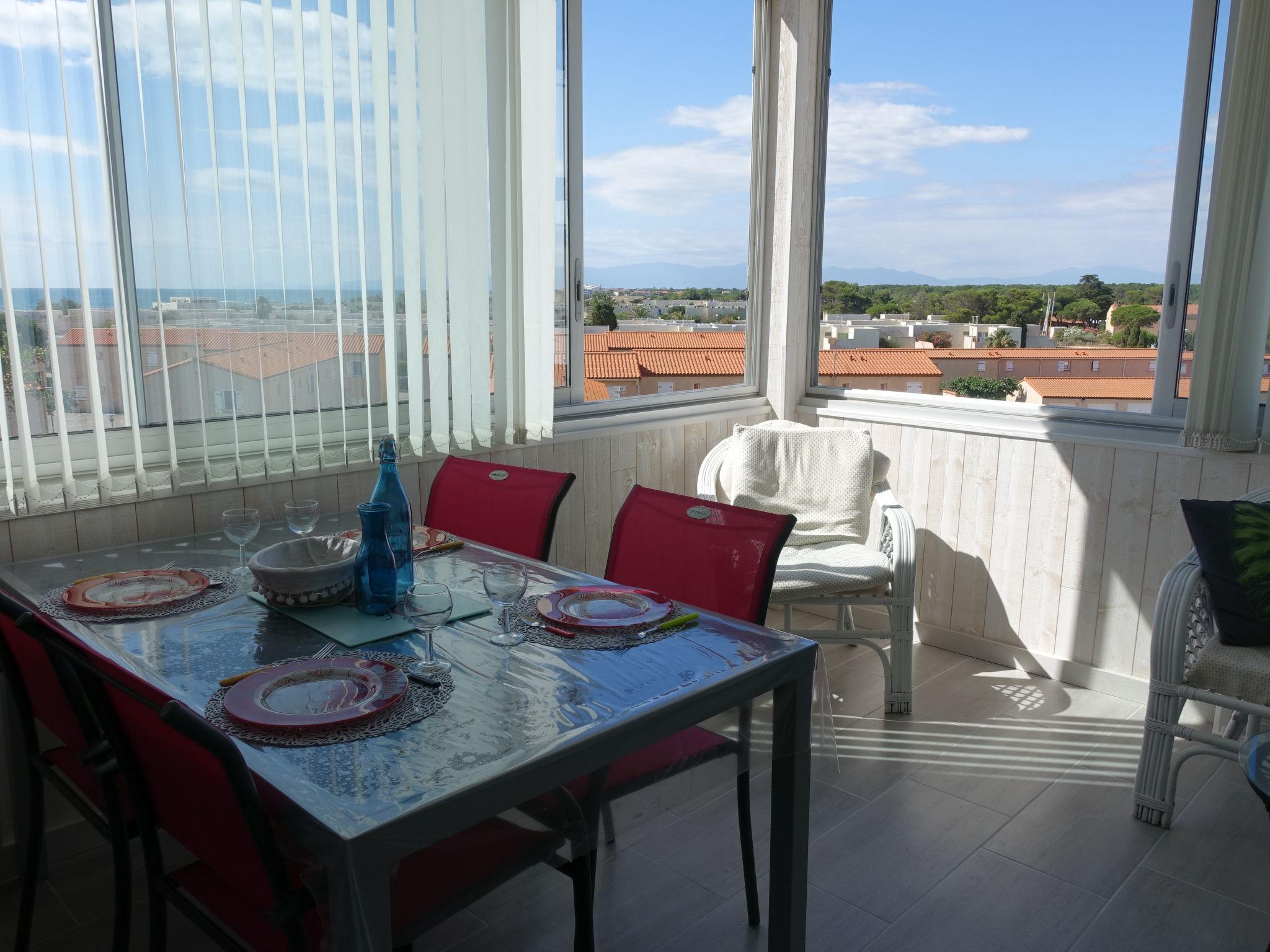 Foto 1 - Apartamento de 1 quarto em Le Barcarès com vistas do mar