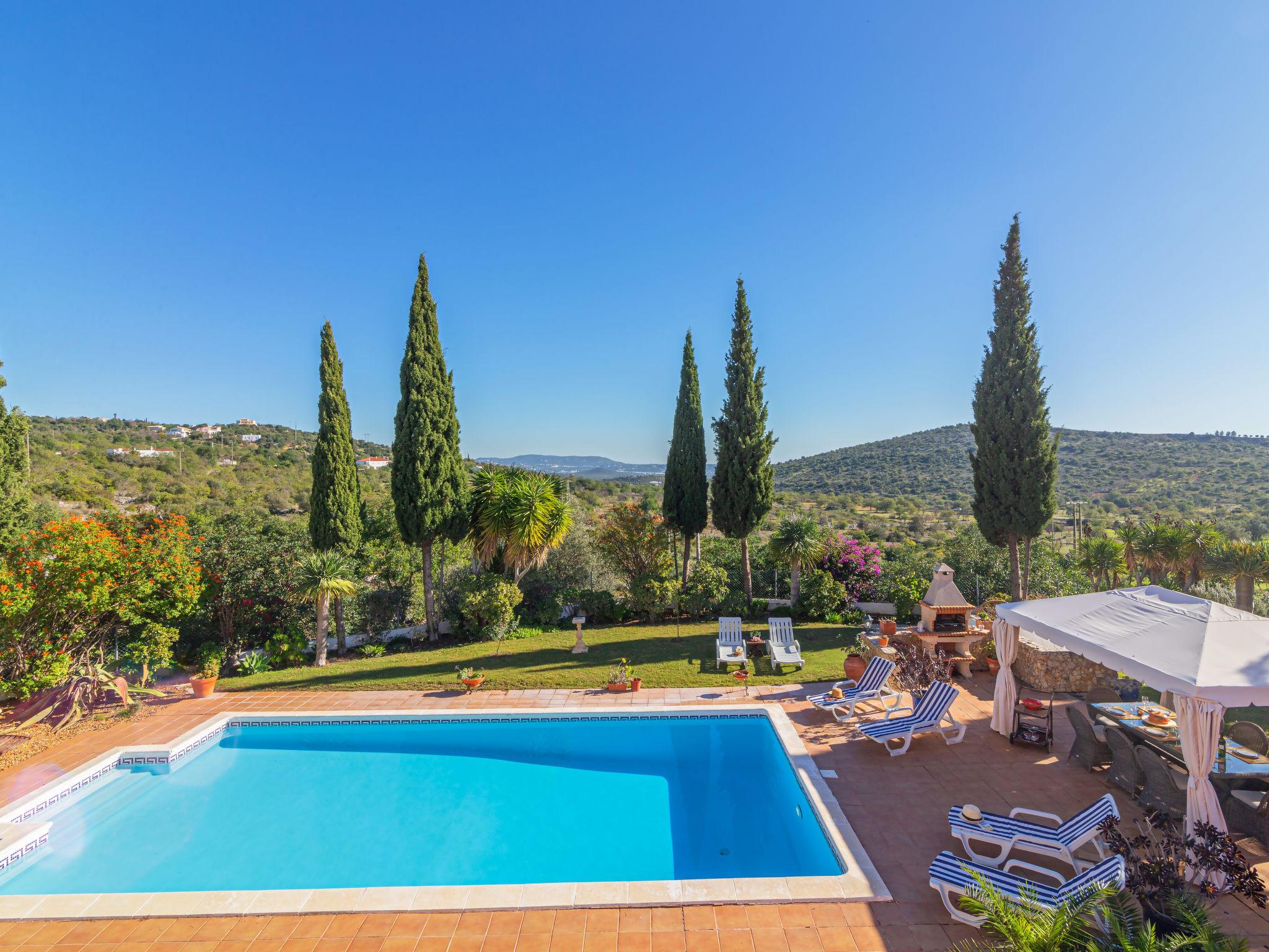 Foto 3 - Haus mit 4 Schlafzimmern in Loulé mit privater pool