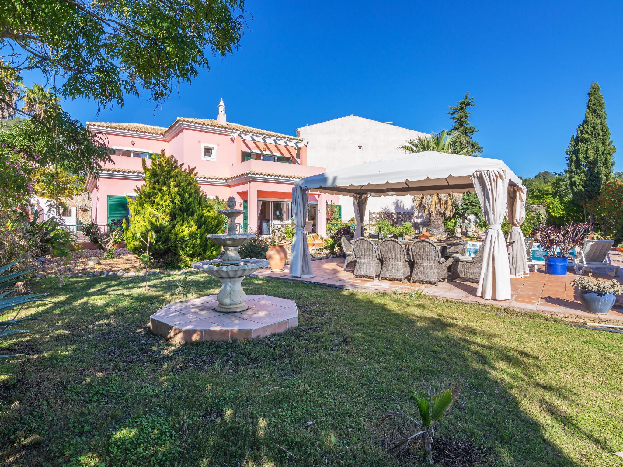 Foto 5 - Casa de 4 quartos em Loulé com piscina privada e jardim