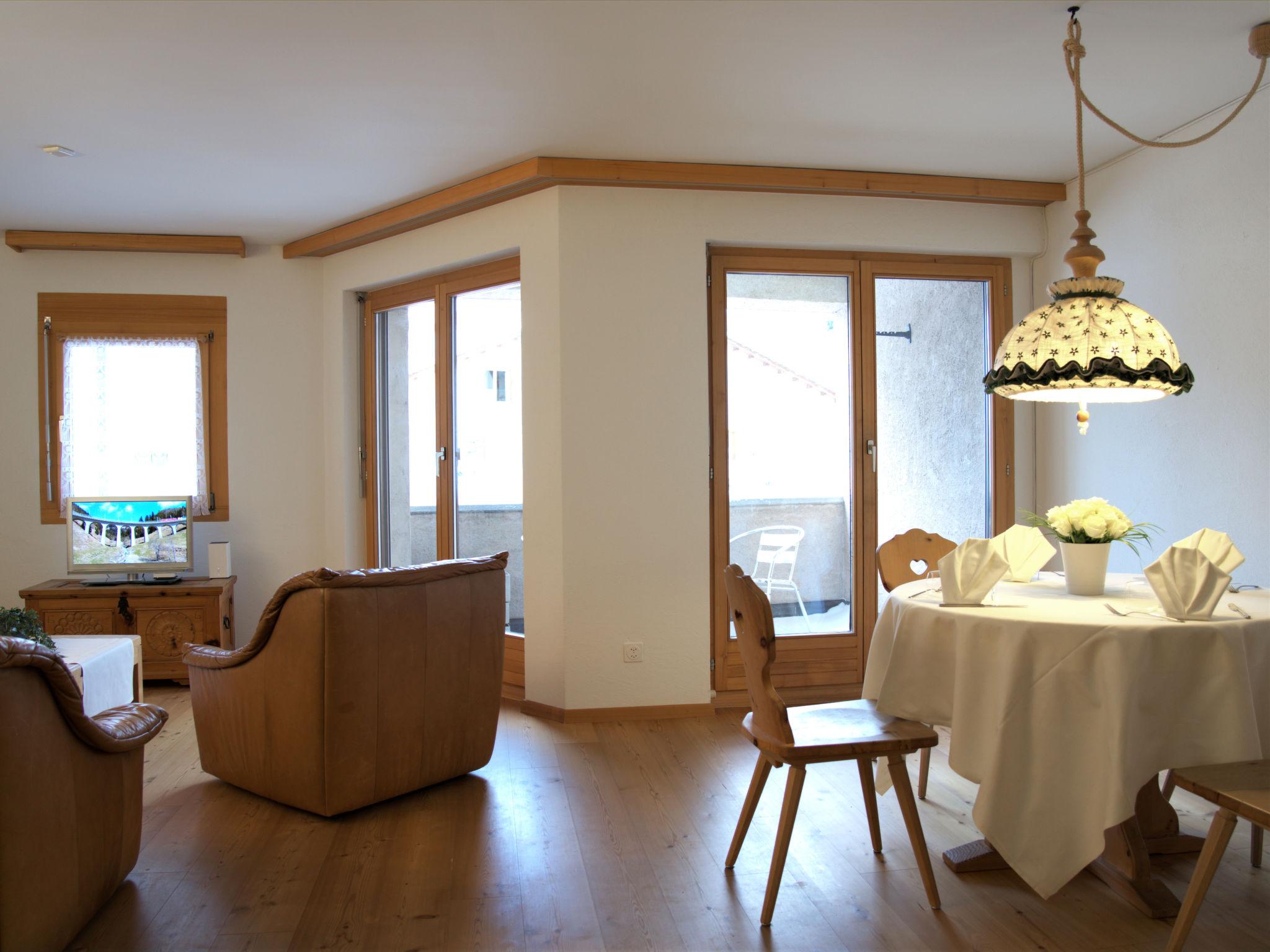 Foto 6 - Apartamento de 2 quartos em Sils im Engadin/Segl com vista para a montanha