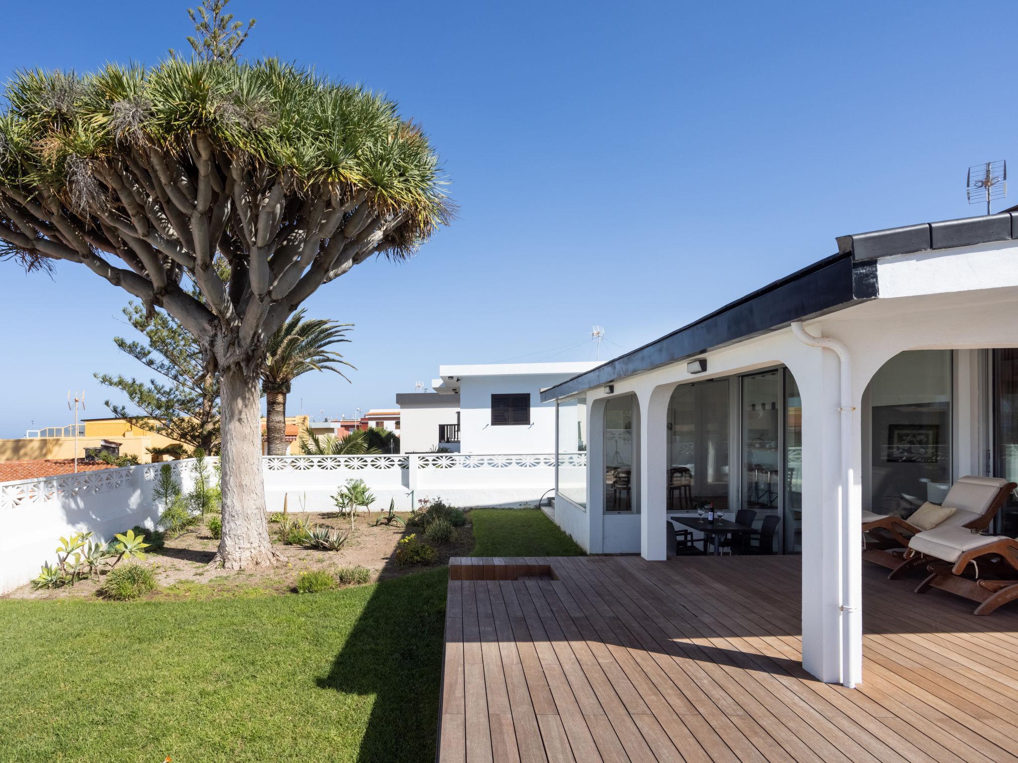 Foto 25 - Casa con 3 camere da letto a San Cristóbal de La Laguna con terrazza e vista mare