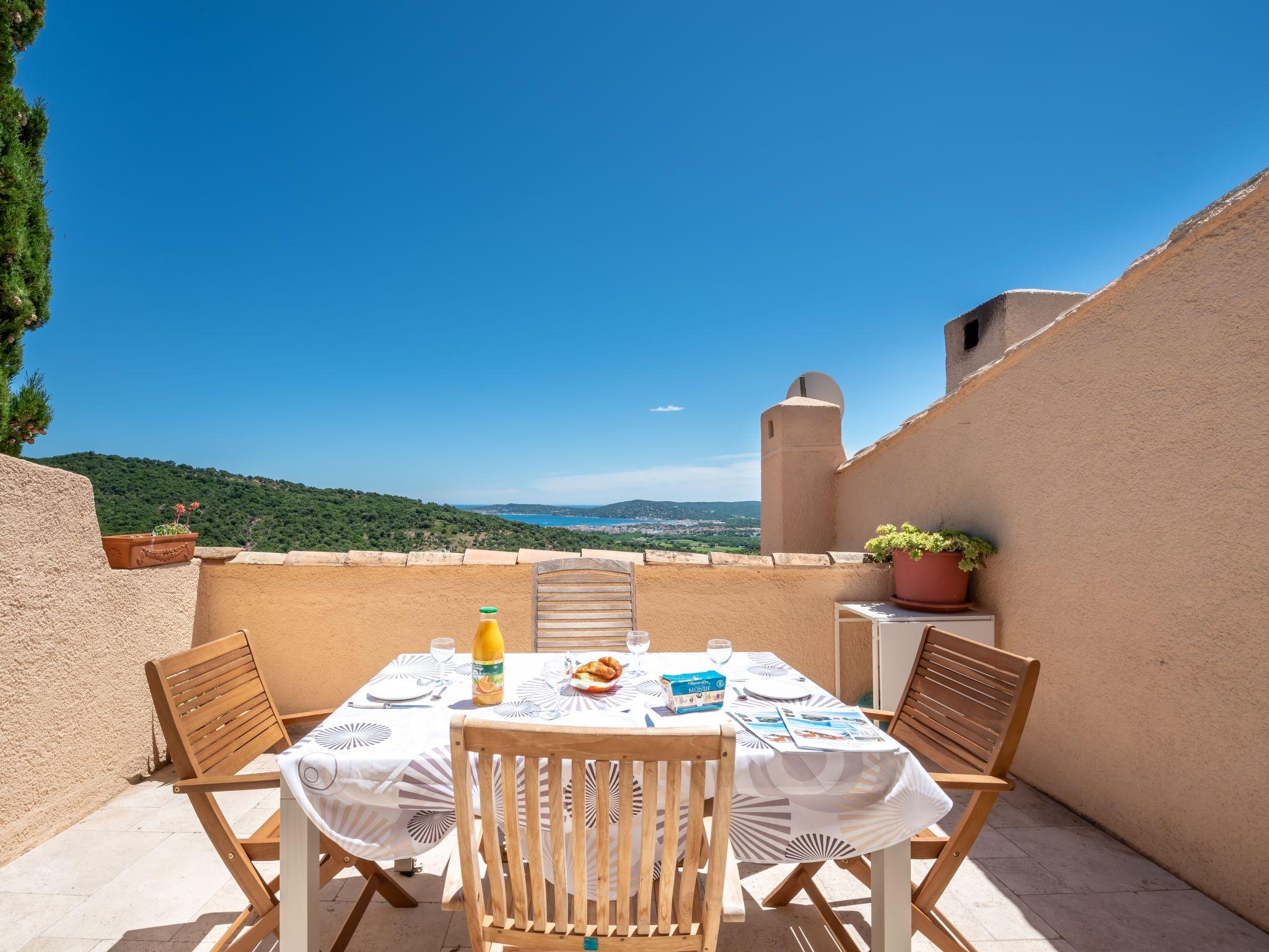 Photo 1 - Appartement de 1 chambre à Grimaud avec piscine et terrasse