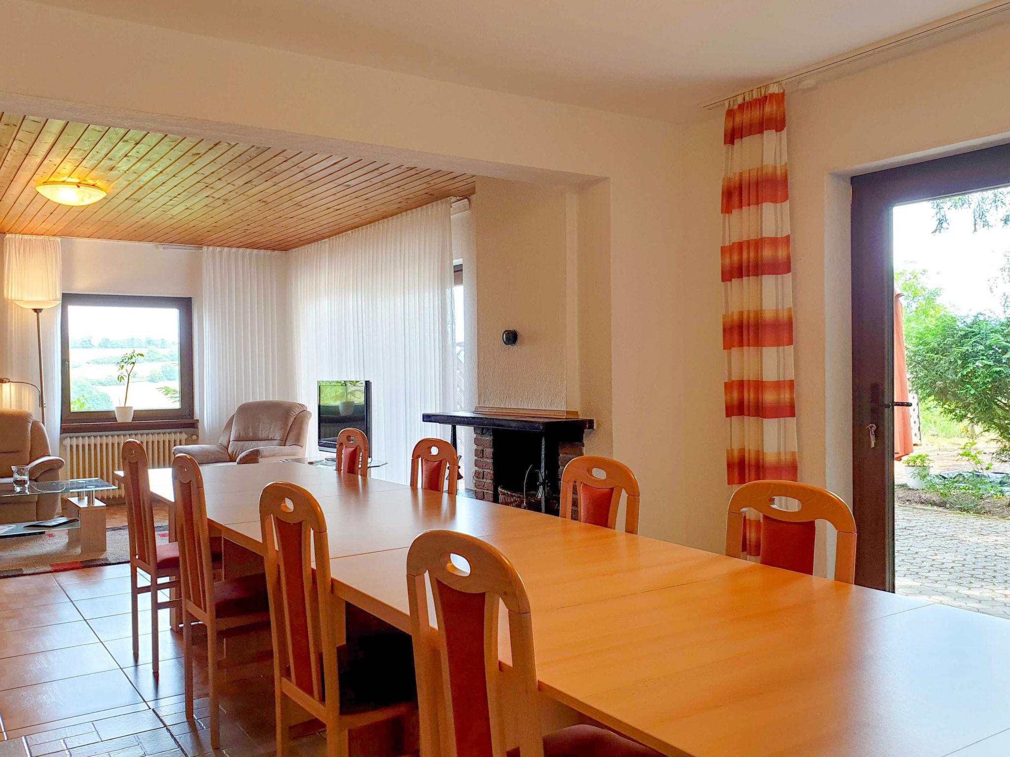 Photo 10 - 3 bedroom Apartment in Immerath with garden and mountain view