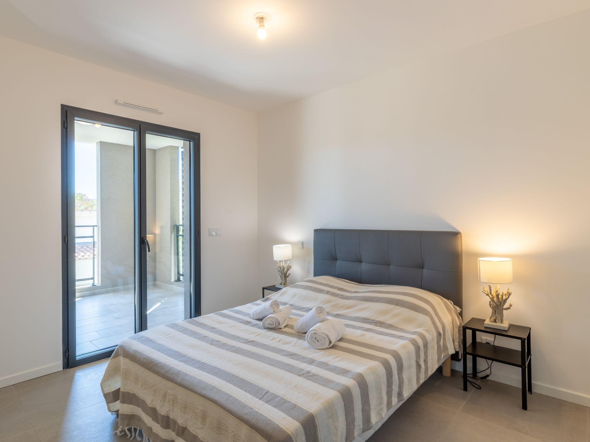 Photo 3 - Appartement de 2 chambres à Porto-Vecchio avec terrasse et vues à la mer