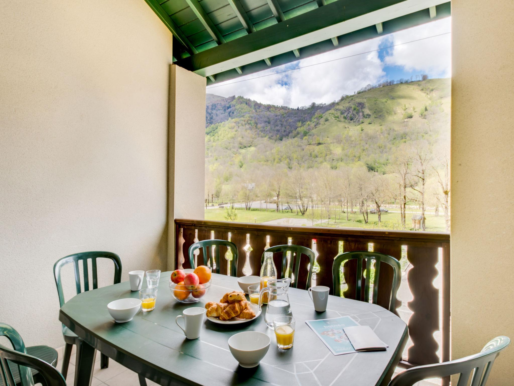 Foto 2 - Appartamento con 3 camere da letto a Loudenvielle con terrazza e vista sulle montagne