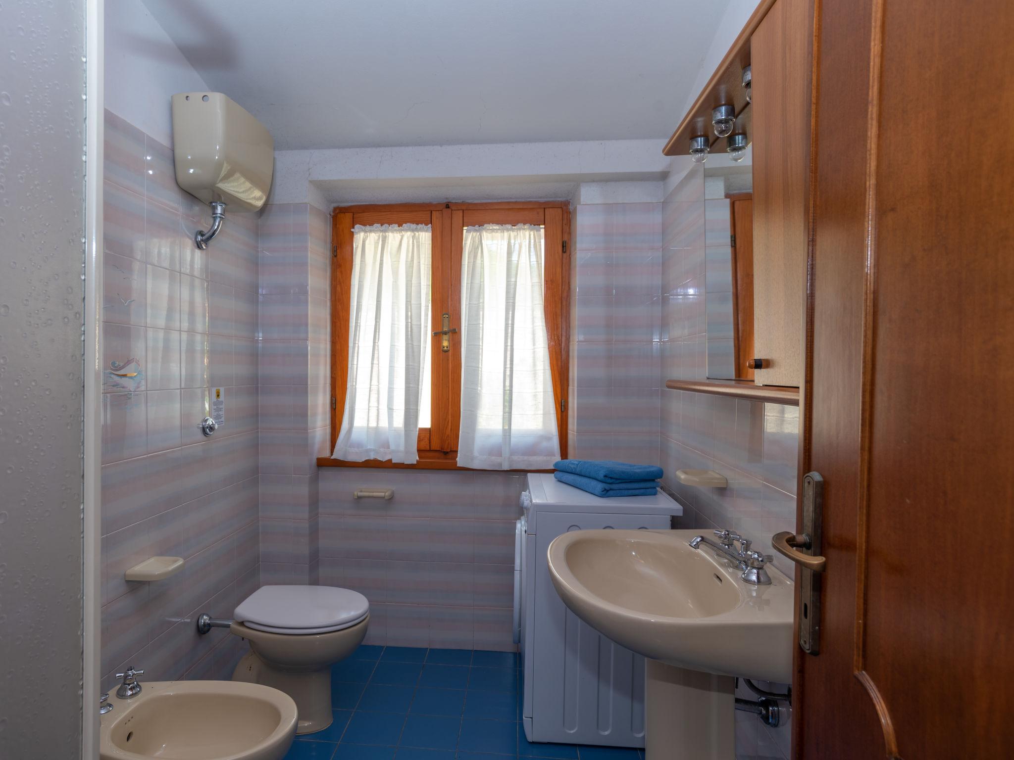 Photo 16 - Maison de 2 chambres à Aglientu avec vues à la mer