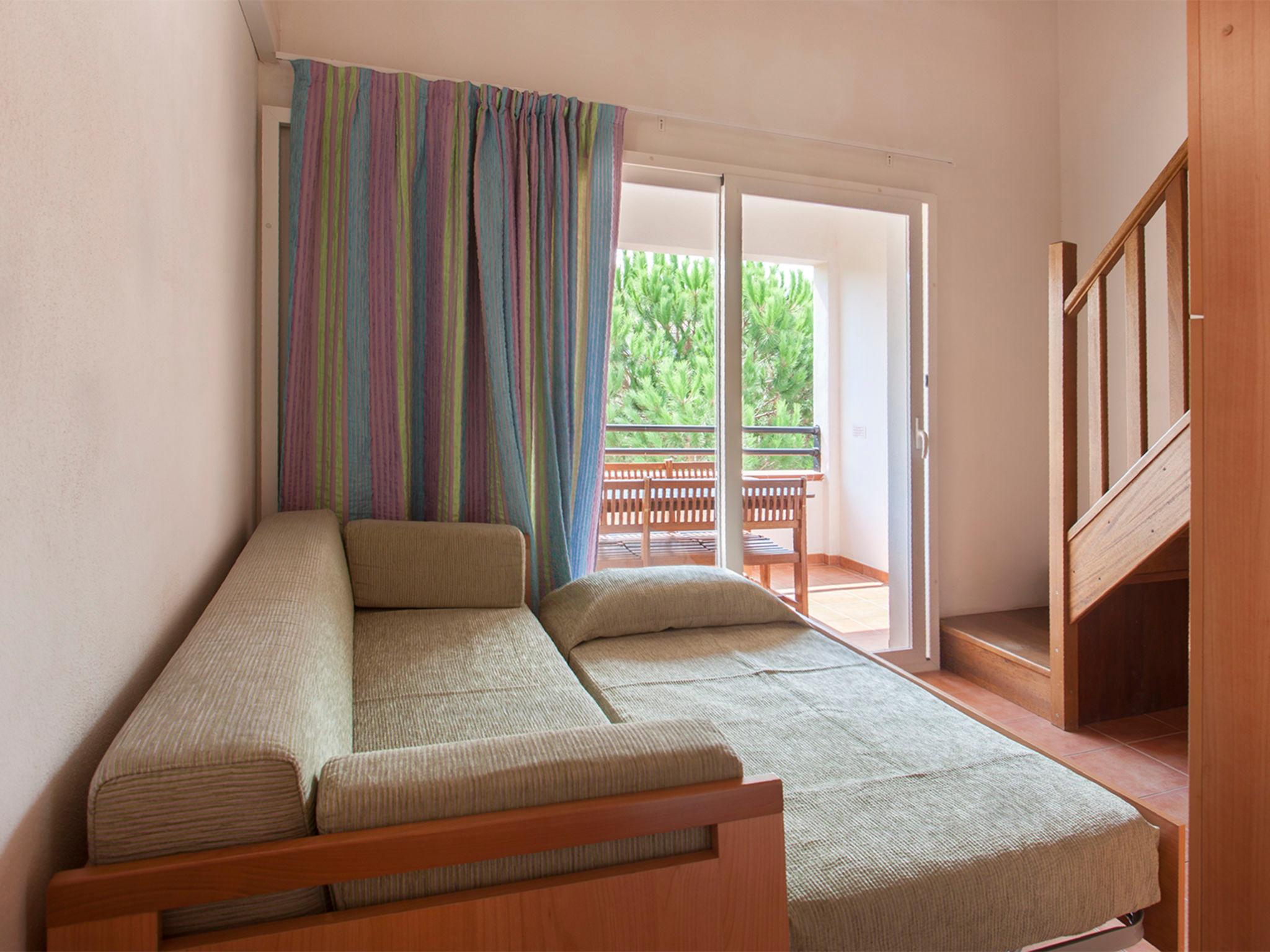 Foto 3 - Apartment mit 1 Schlafzimmer in San-Nicolao mit schwimmbad und blick aufs meer