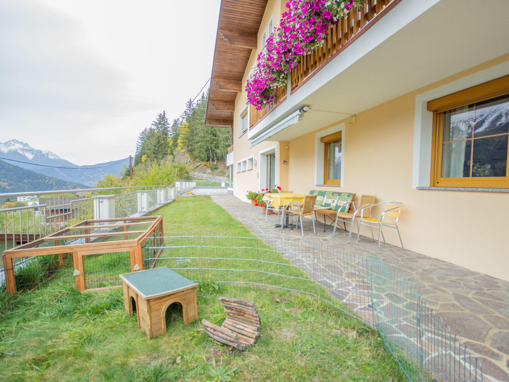 Photo 24 - Appartement de 1 chambre à Fließ avec jardin et vues sur la montagne