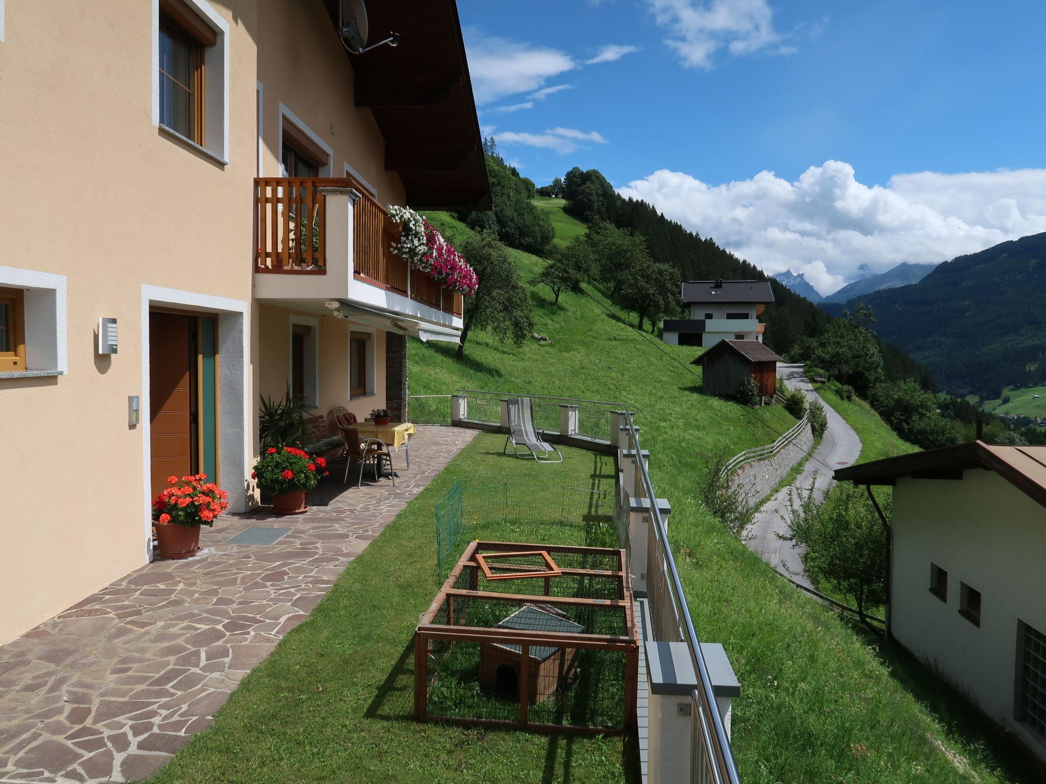 Photo 23 - Appartement de 1 chambre à Fließ avec jardin et vues sur la montagne