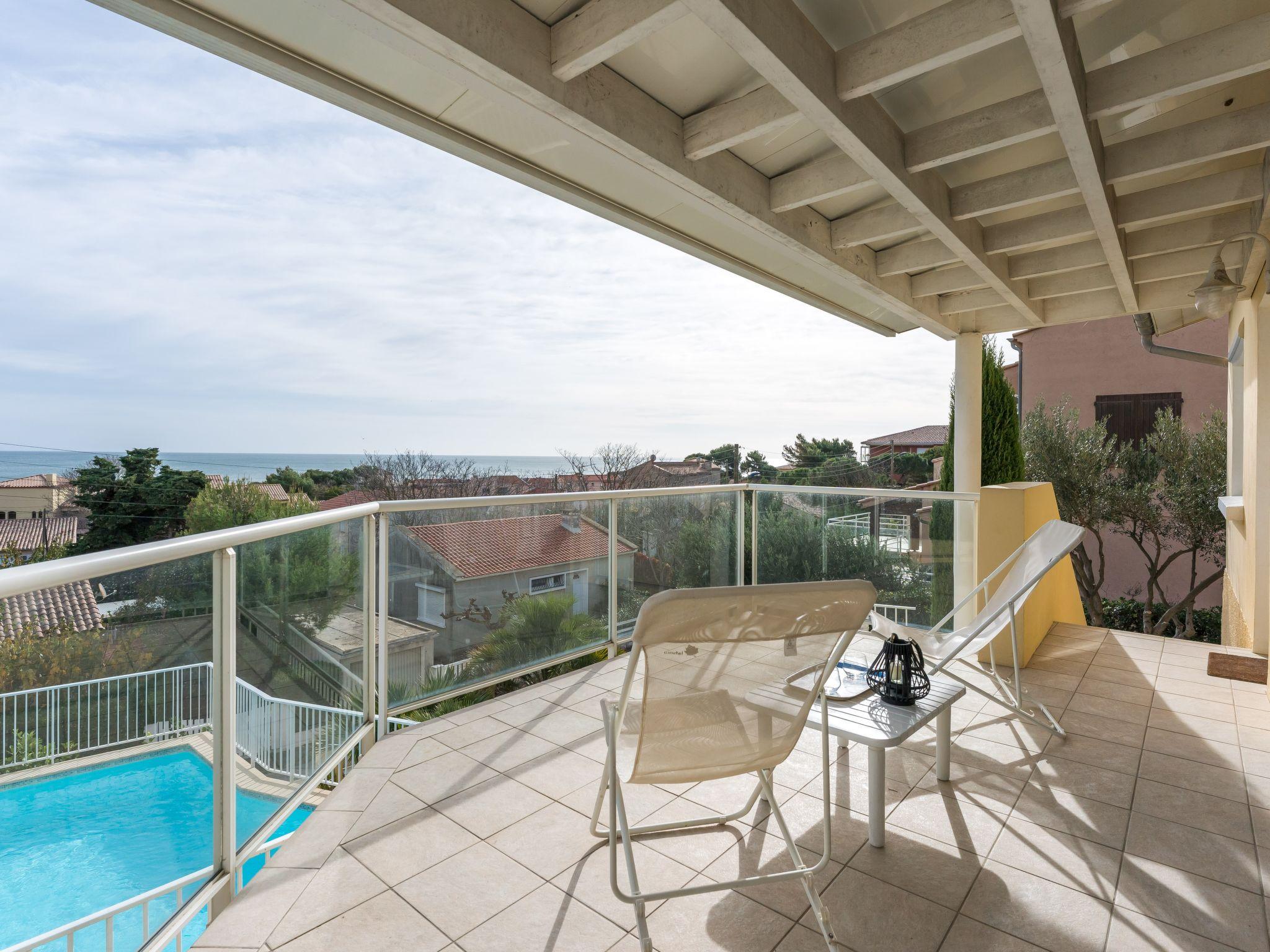 Photo 21 - Maison de 3 chambres à Fleury avec piscine privée et vues à la mer