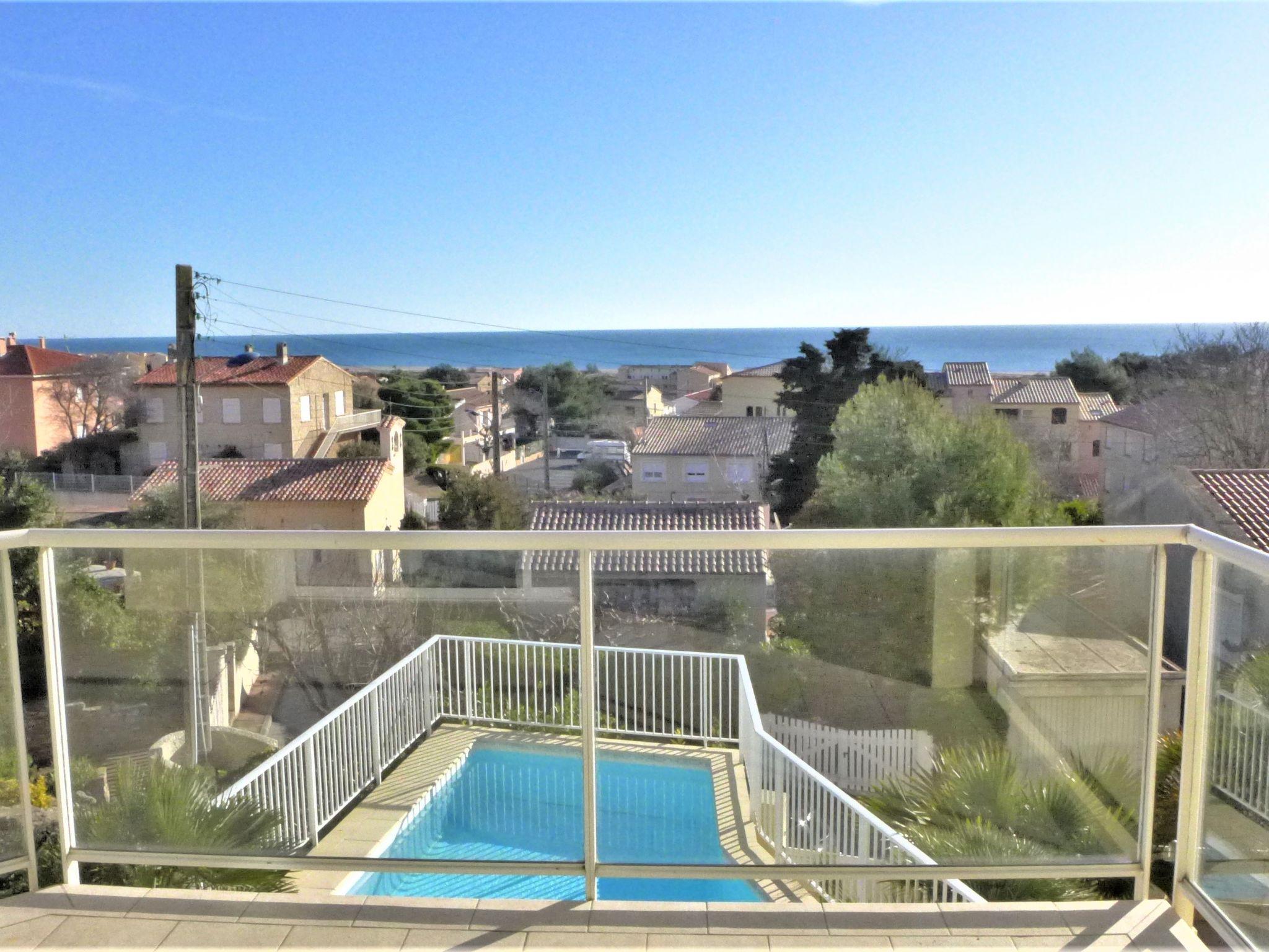 Photo 24 - Maison de 3 chambres à Fleury avec piscine privée et vues à la mer