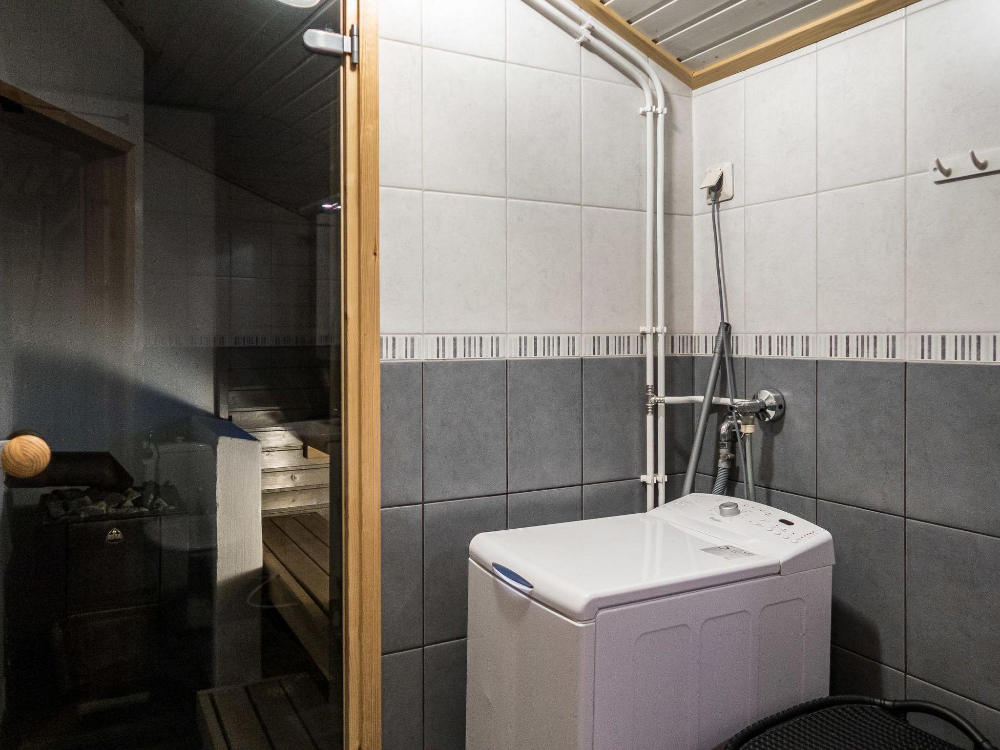 Foto 14 - Casa de 1 habitación en Sotkamo con sauna