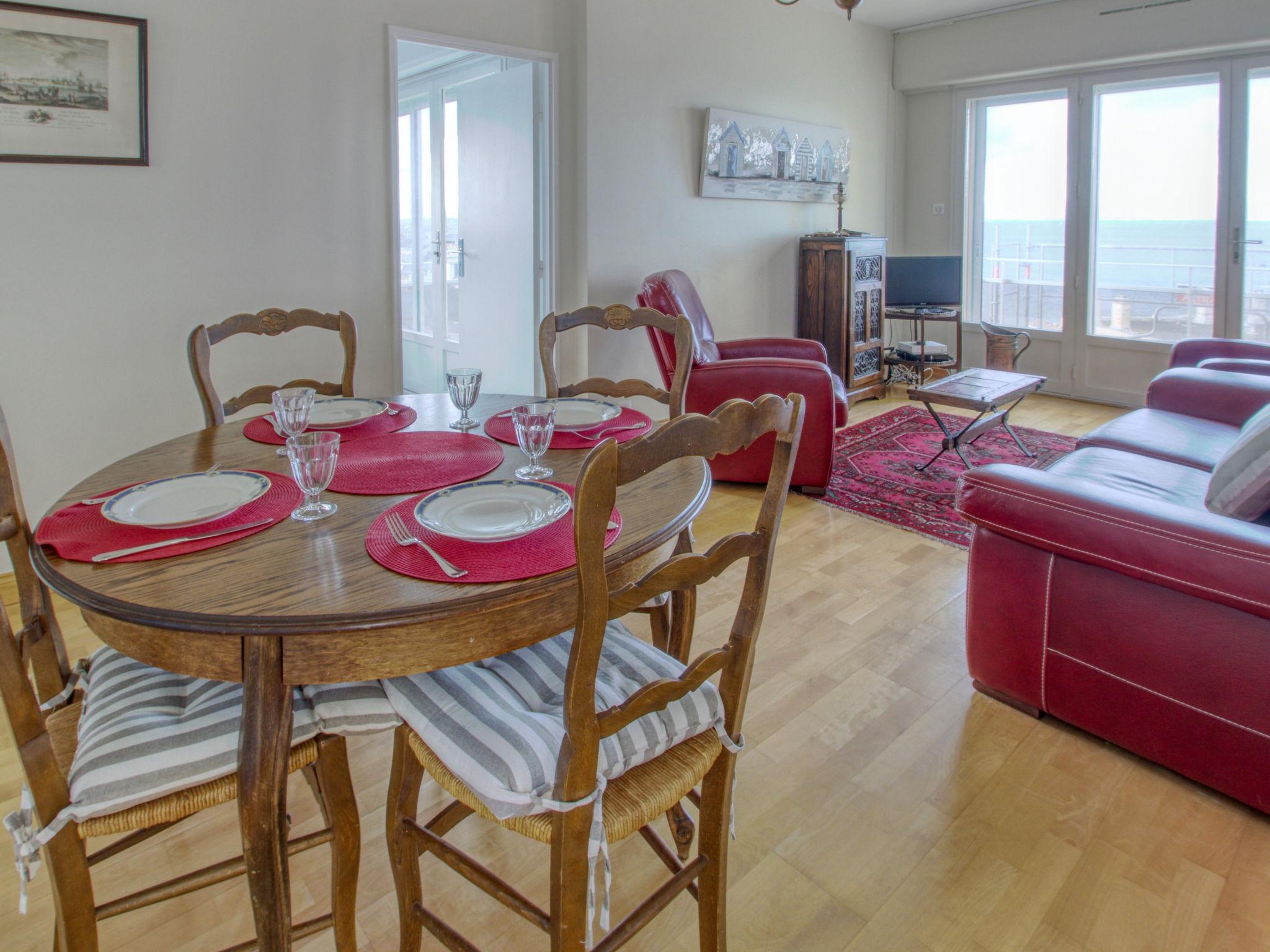 Photo 7 - 2 bedroom Apartment in Saint-Malo with terrace and sea view