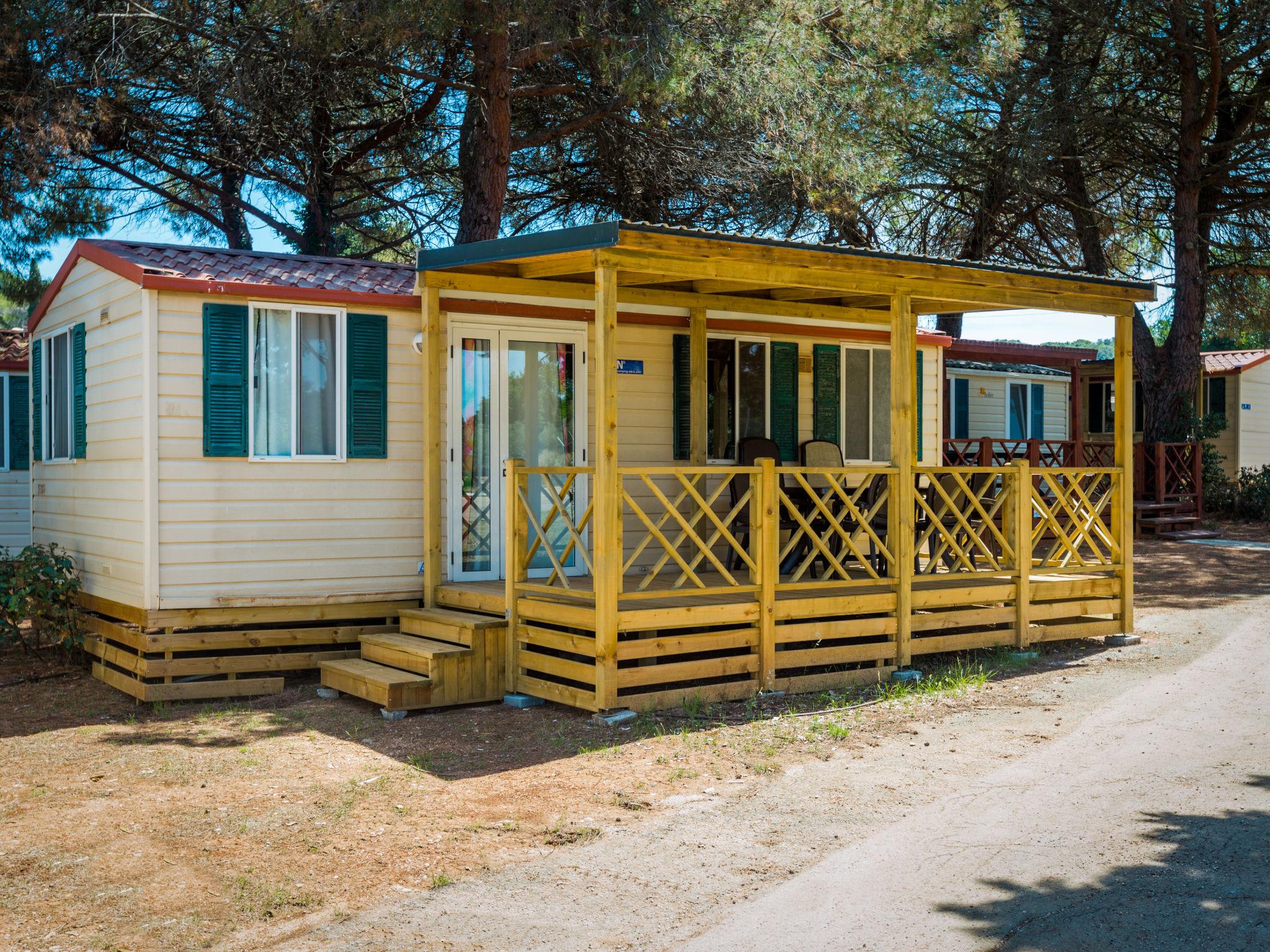 Photo 3 - Maison de 3 chambres à Pula avec jardin et terrasse