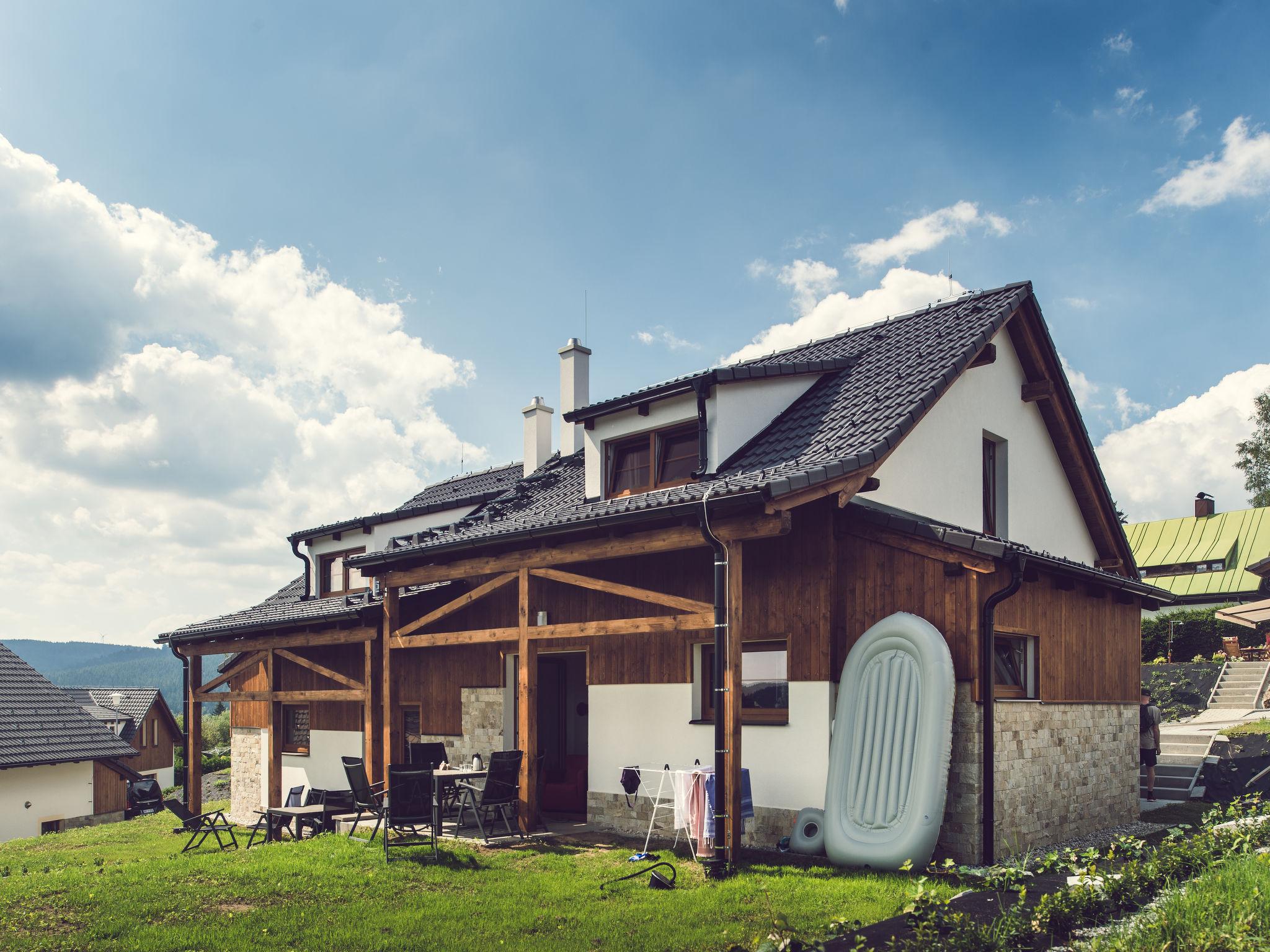 Foto 6 - Casa con 2 camere da letto a Lipno nad Vltavou con giardino e terrazza