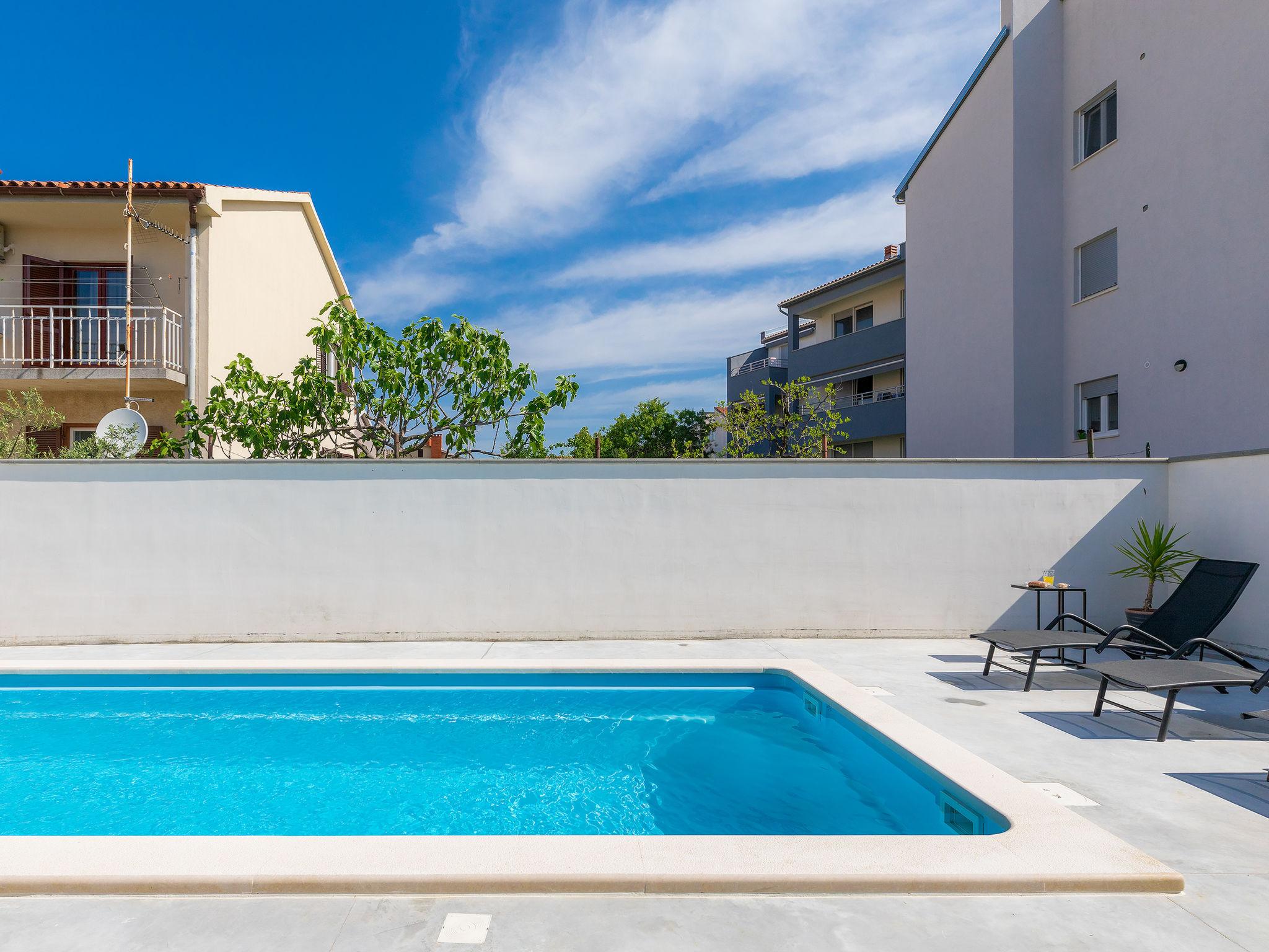 Photo 14 - Appartement de 3 chambres à Pula avec piscine privée et vues à la mer