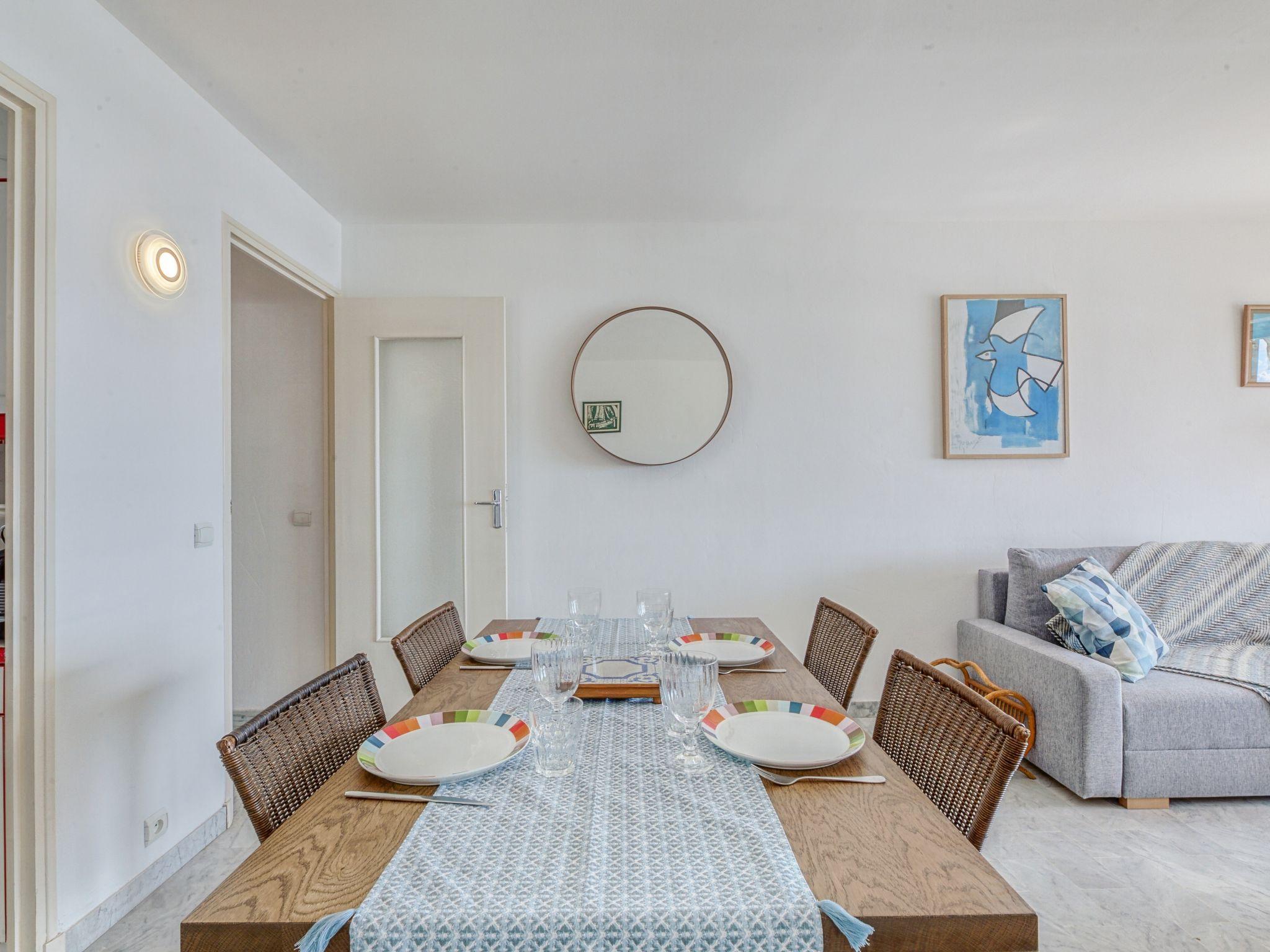 Photo 7 - Appartement de 1 chambre à Sainte-Maxime avec terrasse et vues à la mer