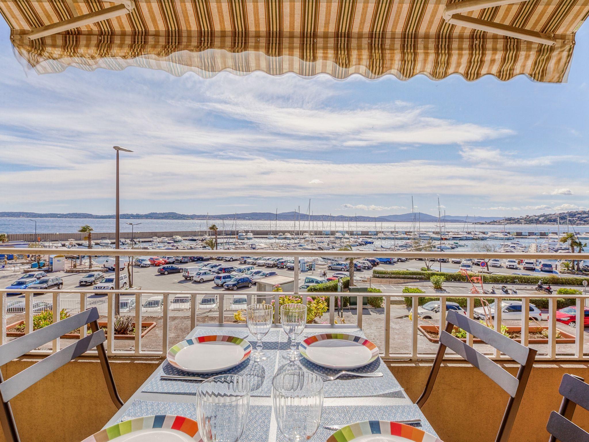 Photo 11 - Appartement de 1 chambre à Sainte-Maxime avec terrasse et vues à la mer