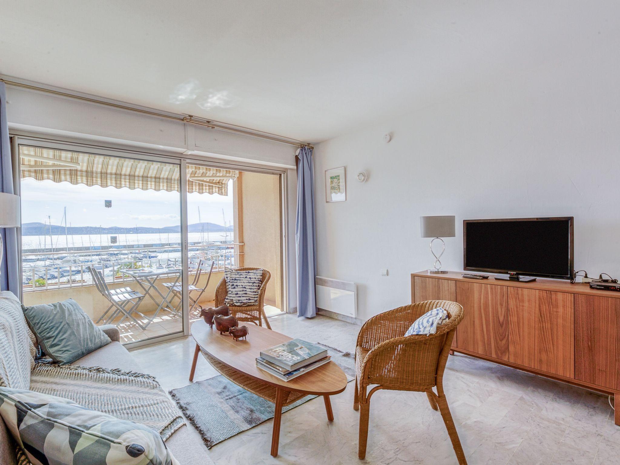 Foto 6 - Apartamento de 1 quarto em Sainte-Maxime com terraço e vistas do mar