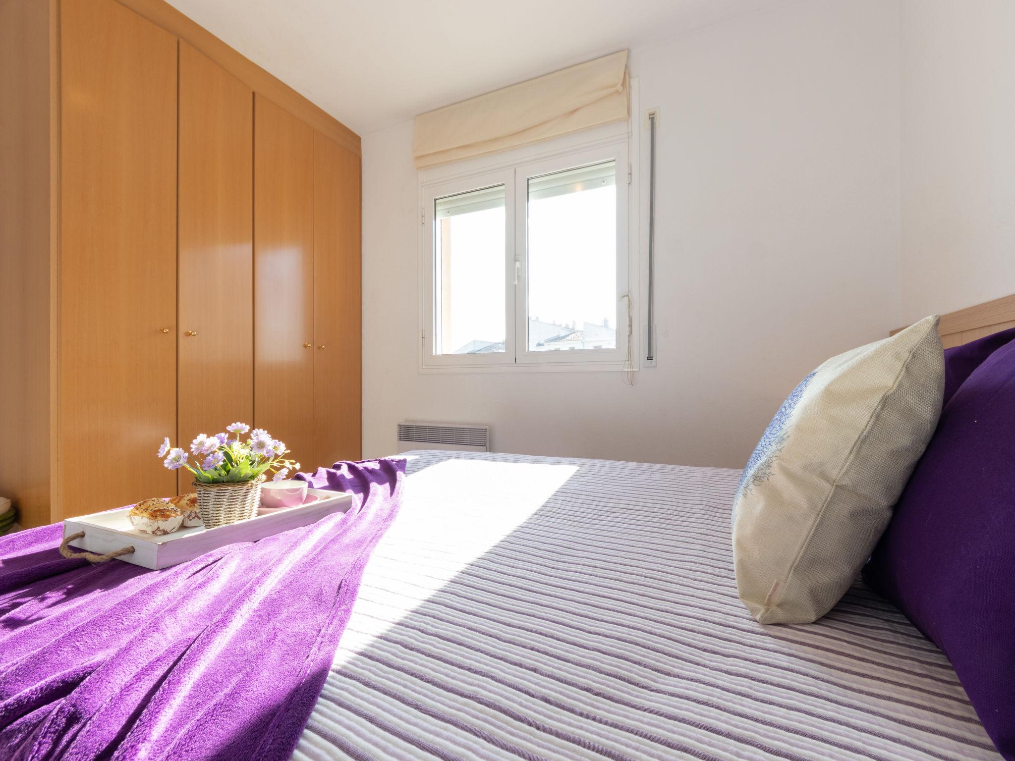 Foto 10 - Appartamento con 2 camere da letto a l'Ampolla con giardino e vista mare
