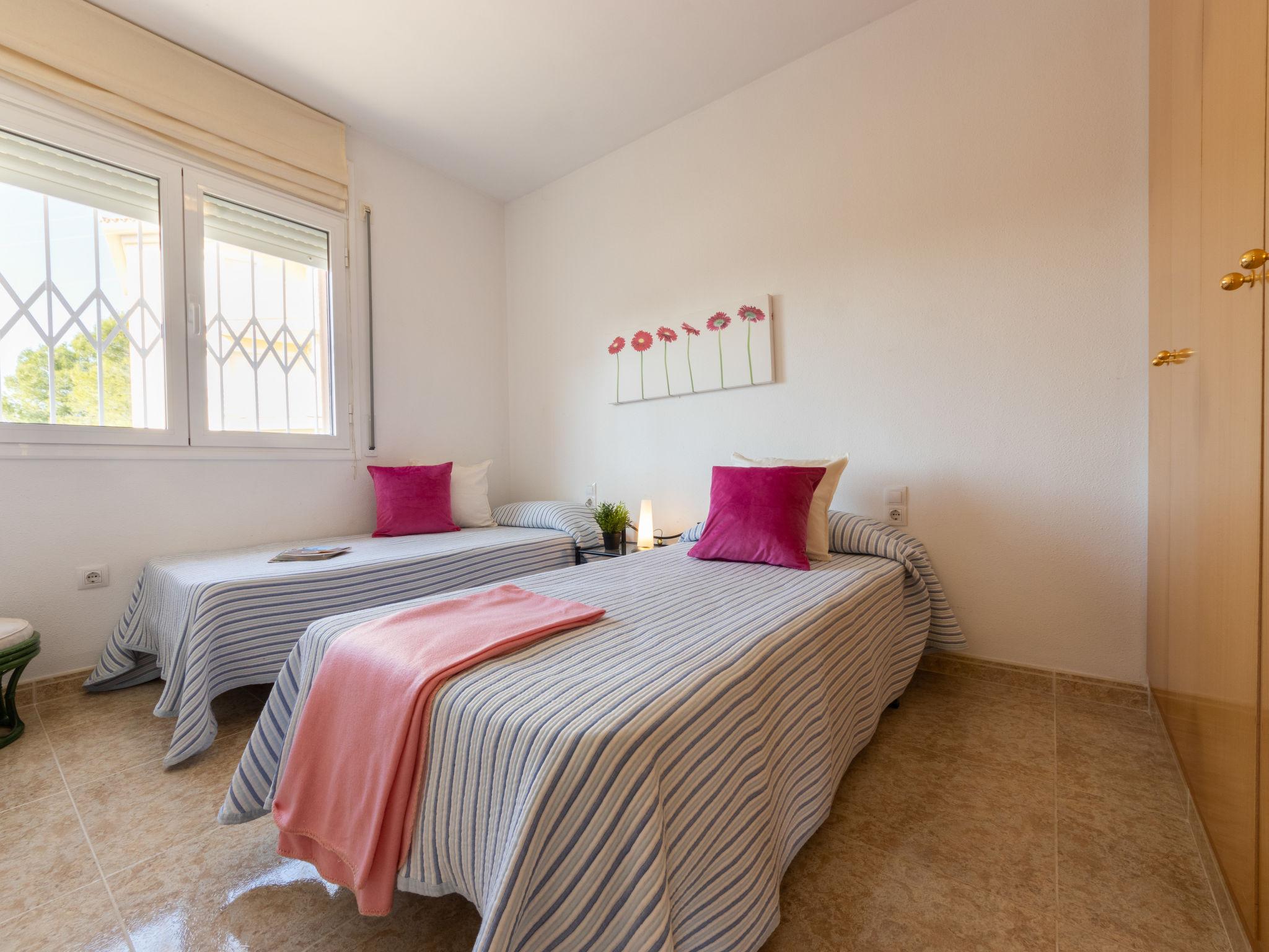 Foto 11 - Appartamento con 2 camere da letto a l'Ampolla con giardino e vista mare