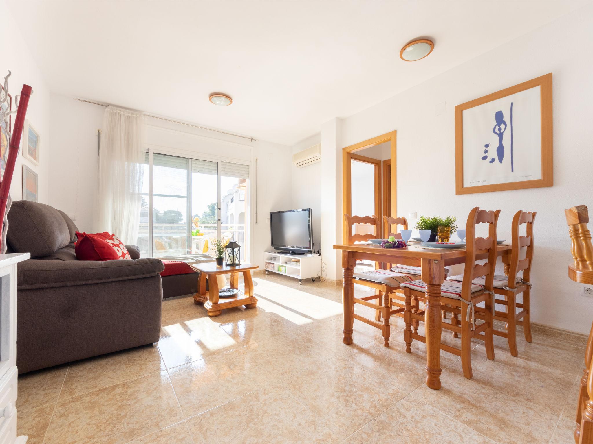 Photo 2 - 2 bedroom Apartment in l'Ampolla with garden and sea view