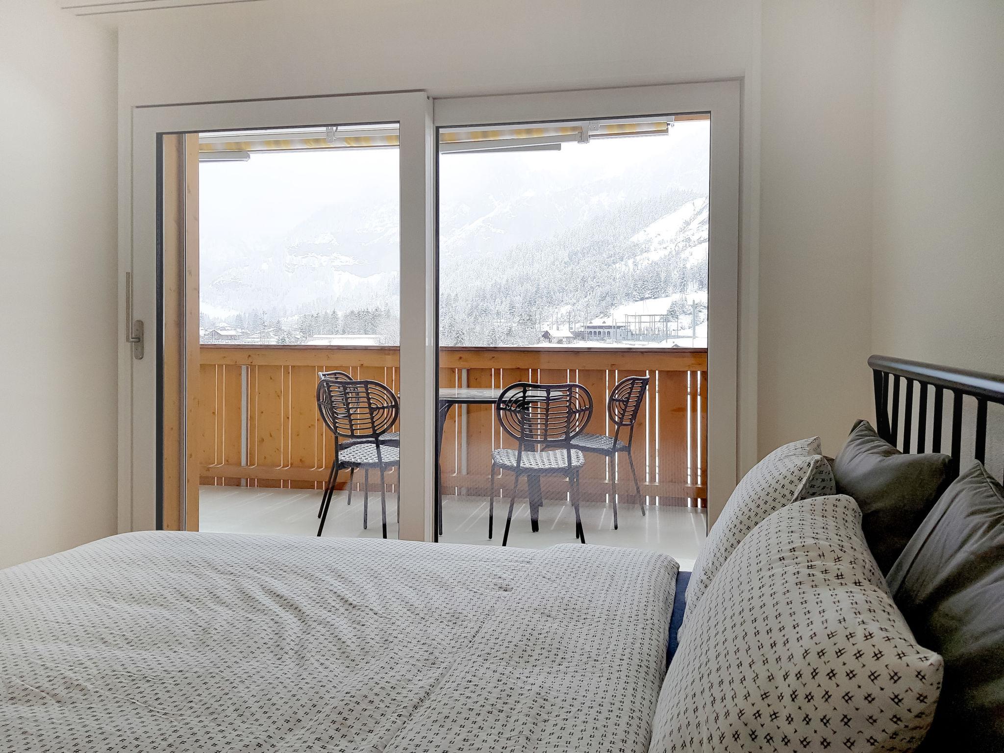 Foto 13 - Apartamento de 2 quartos em Kandersteg com vista para a montanha