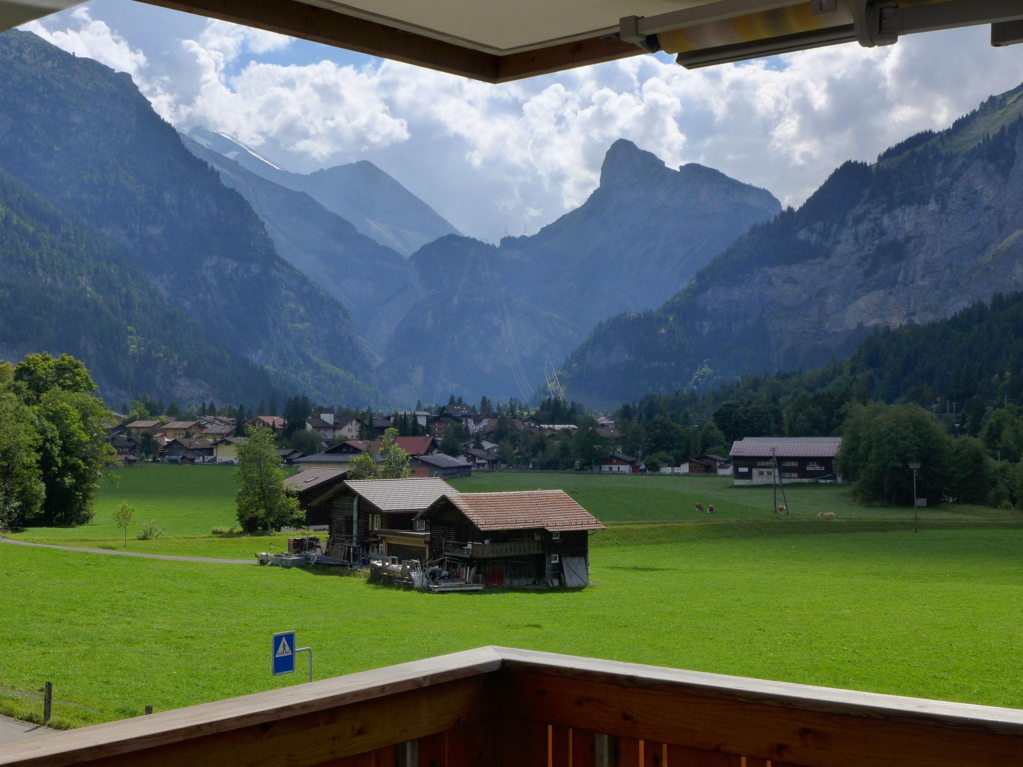 Foto 18 - Apartment mit 2 Schlafzimmern in Kandersteg mit blick auf die berge