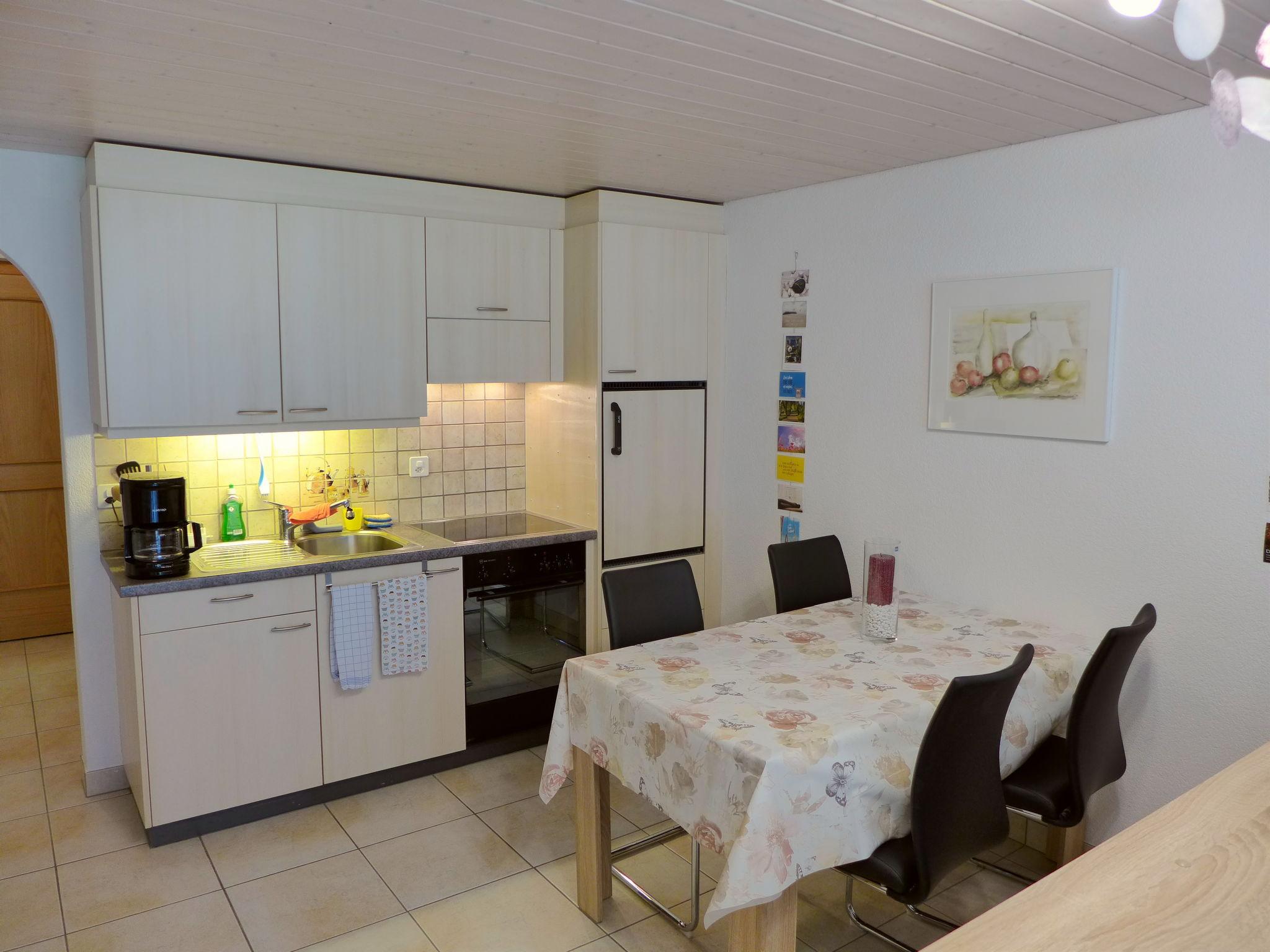 Photo 8 - Apartment in Kandersteg with terrace and mountain view