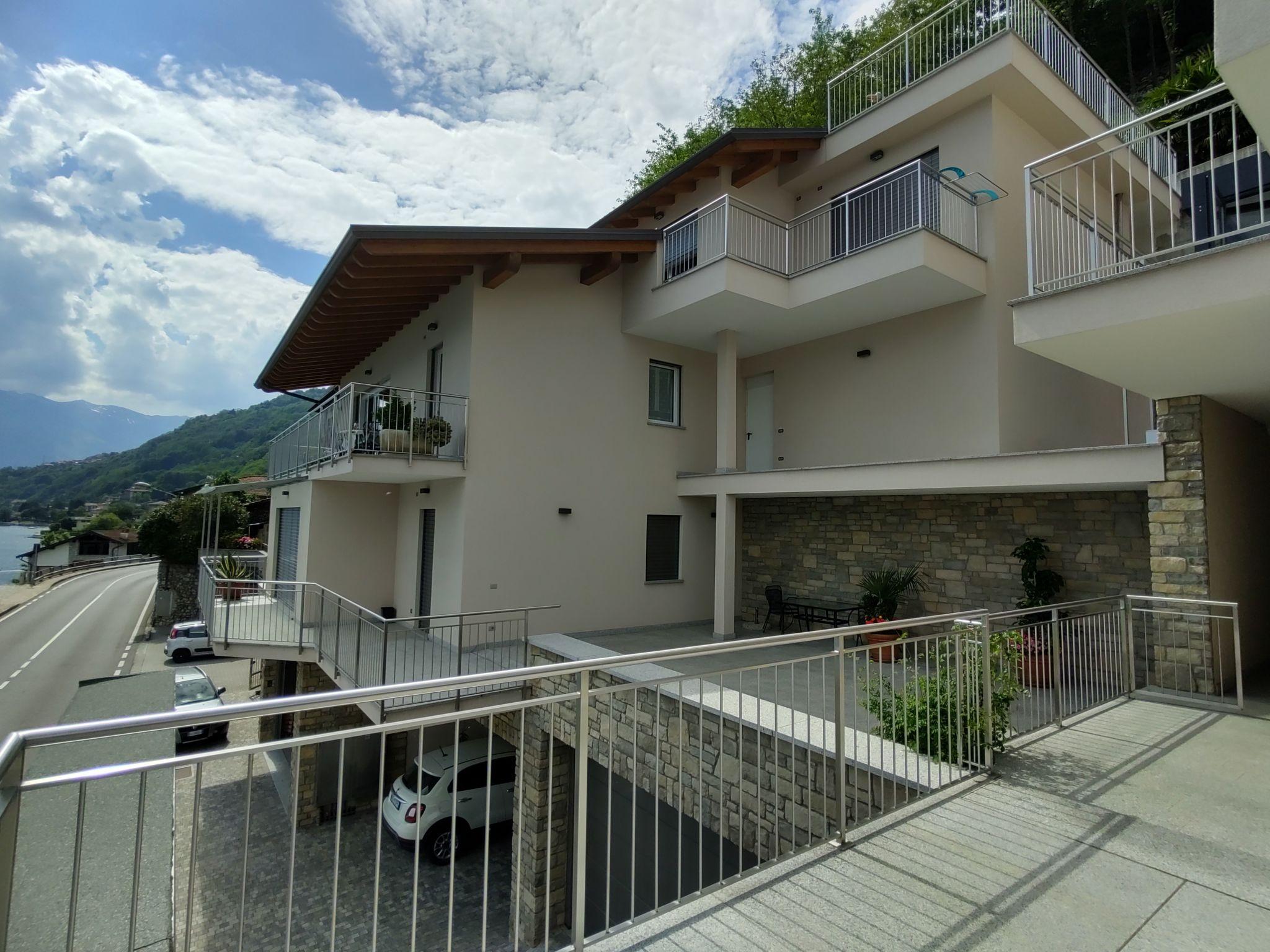Foto 2 - Apartamento de 2 quartos em Gera Lario com vista para a montanha