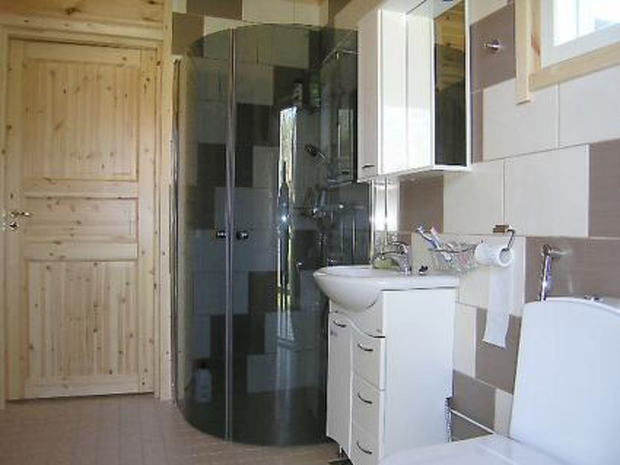 Foto 21 - Casa de 4 habitaciones en Jämsä con sauna