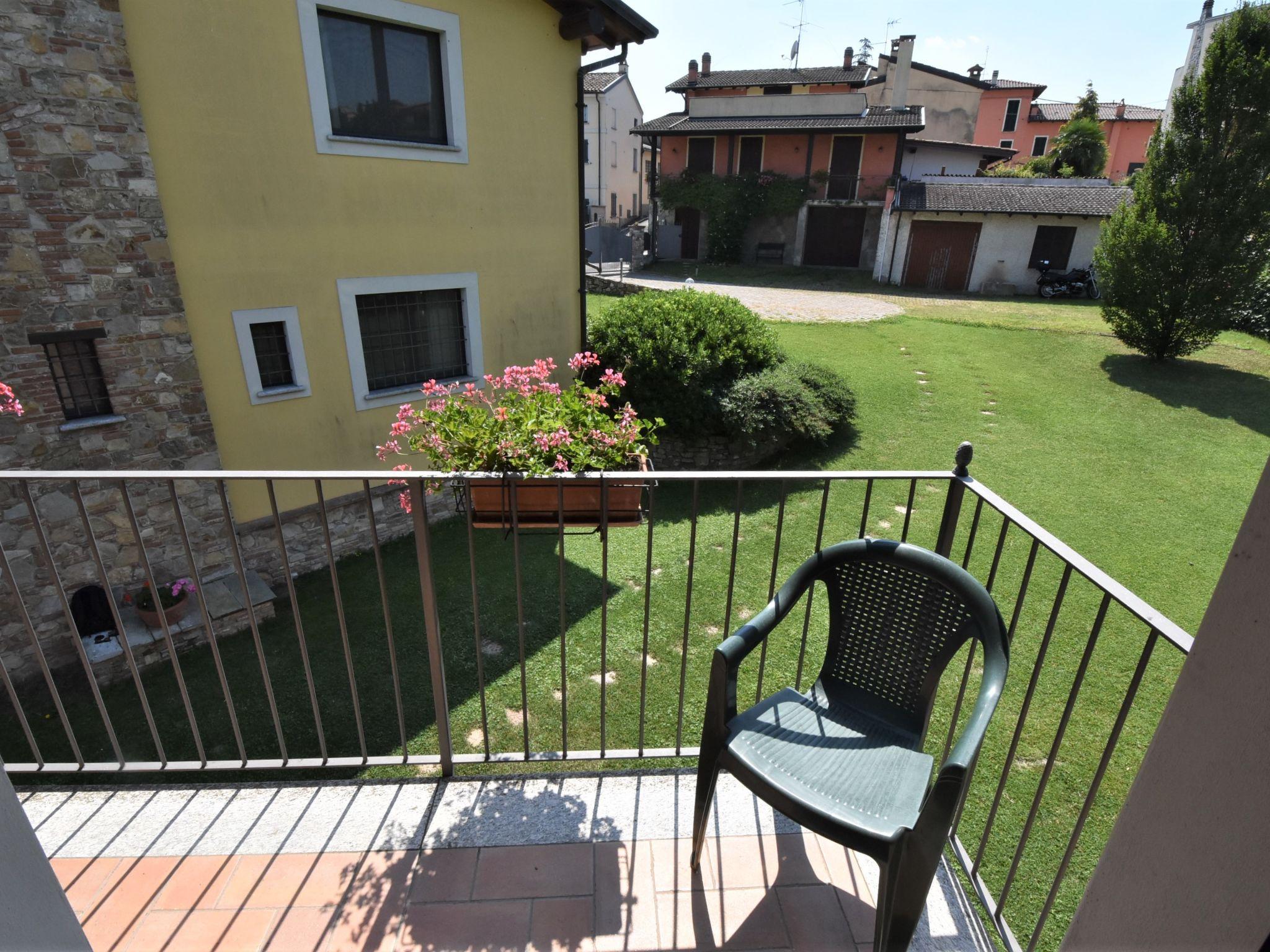 Photo 15 - Maison de 1 chambre à Castana avec piscine et jardin