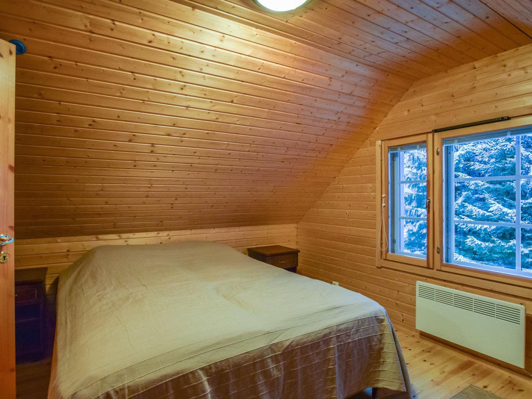 Foto 9 - Casa de 3 habitaciones en Hankasalmi con sauna y bañera de hidromasaje
