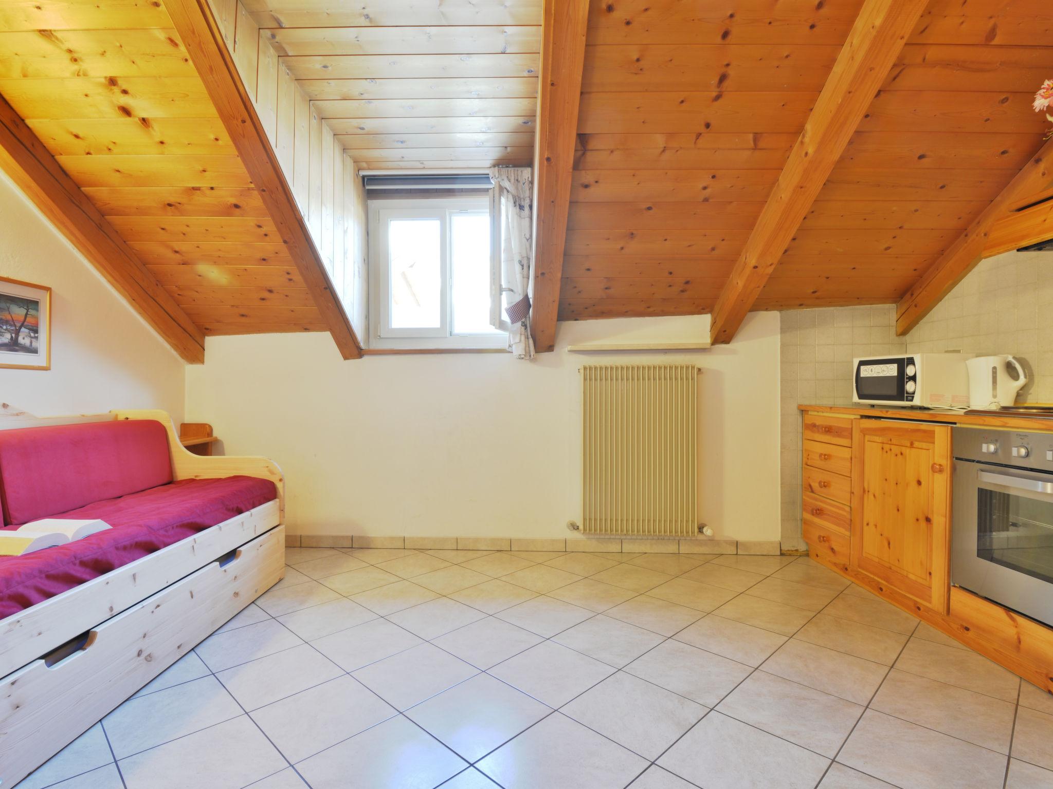 Photo 4 - 1 bedroom Apartment in Campitello di Fassa with mountain view