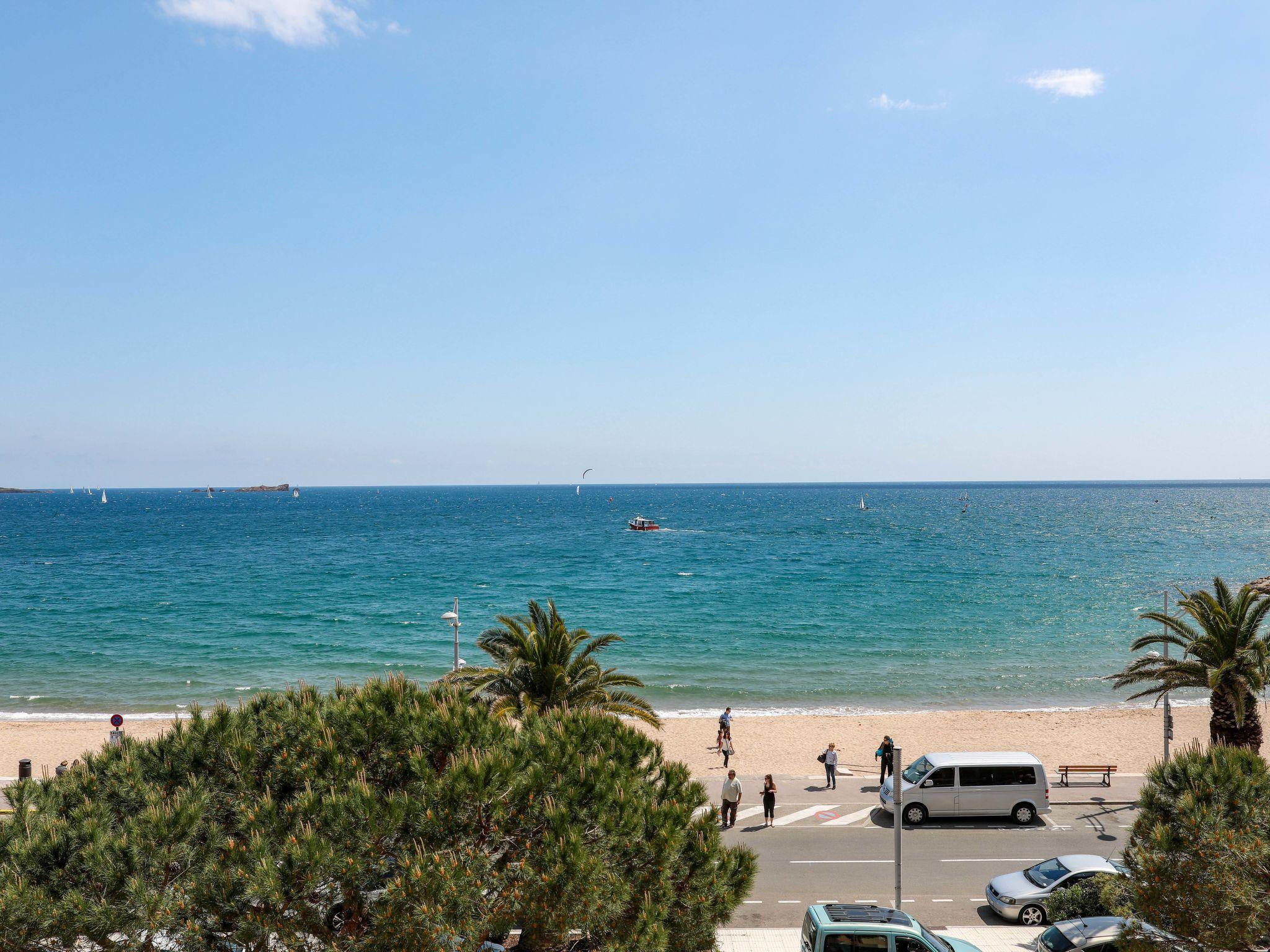 Foto 12 - Apartamento de 1 quarto em Fréjus com terraço e vistas do mar
