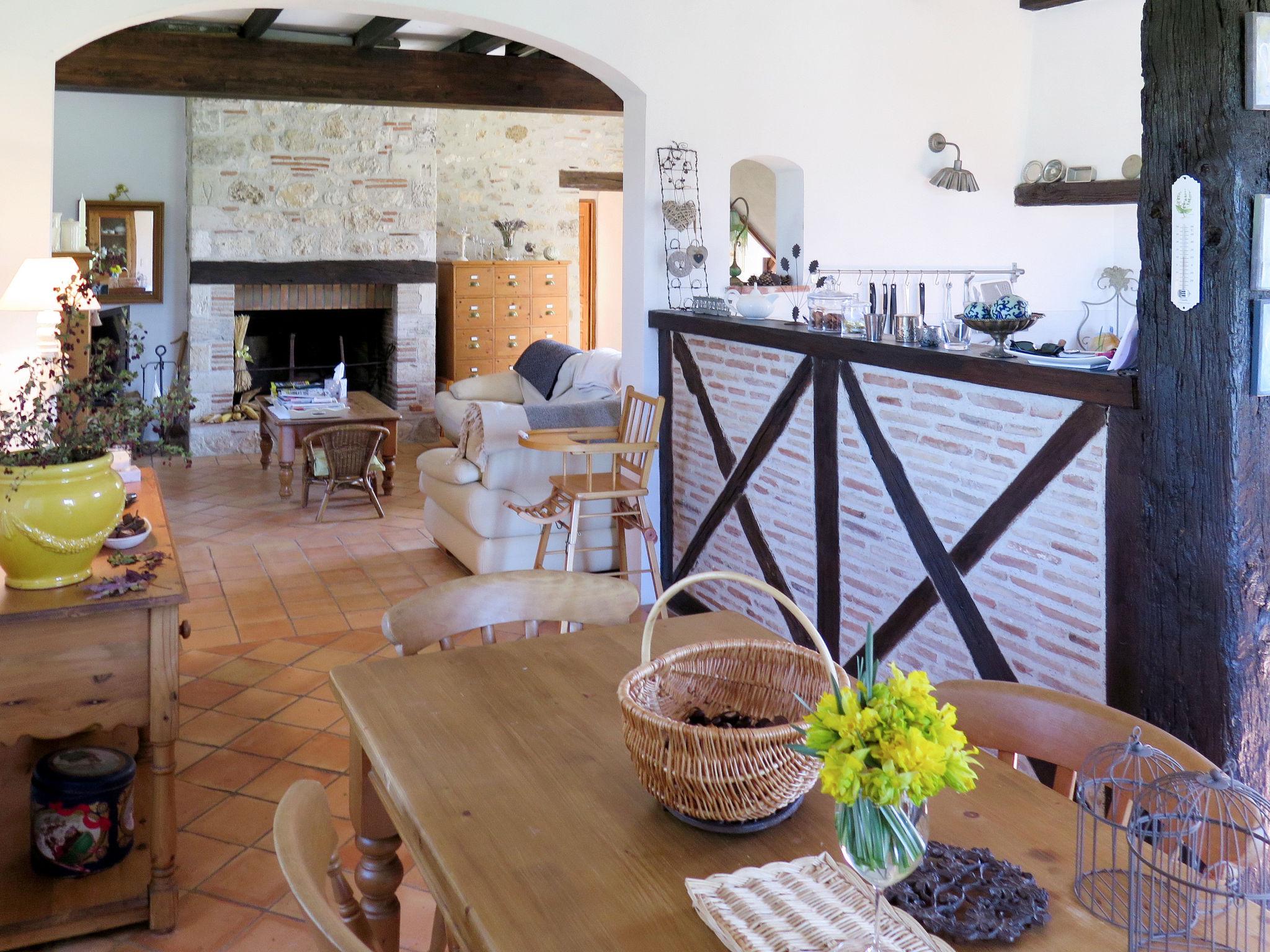 Photo 2 - Maison de 3 chambres à Penne-d'Agenais avec piscine privée et jardin