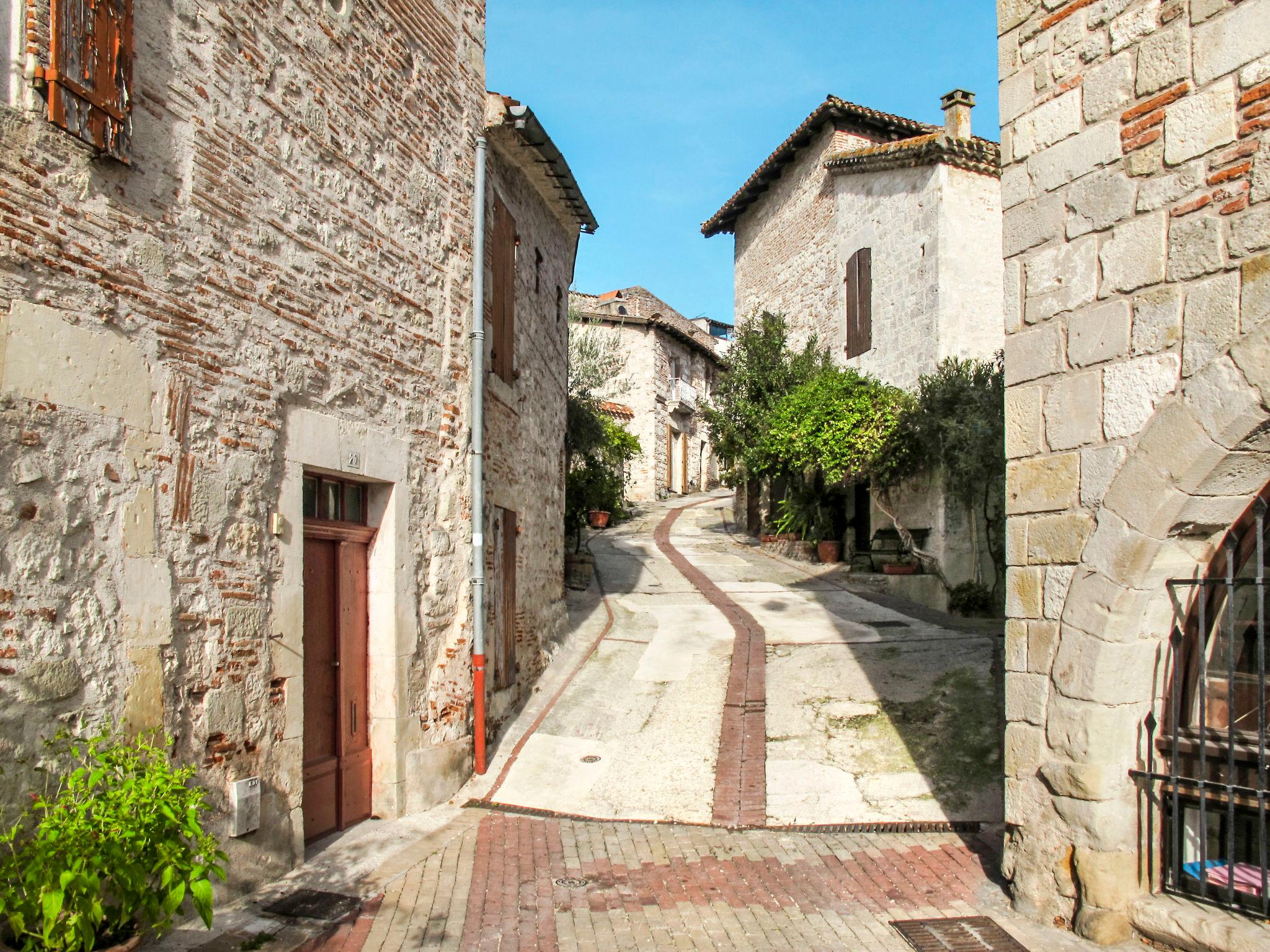 Photo 24 - Maison de 3 chambres à Penne-d'Agenais avec piscine privée et jardin