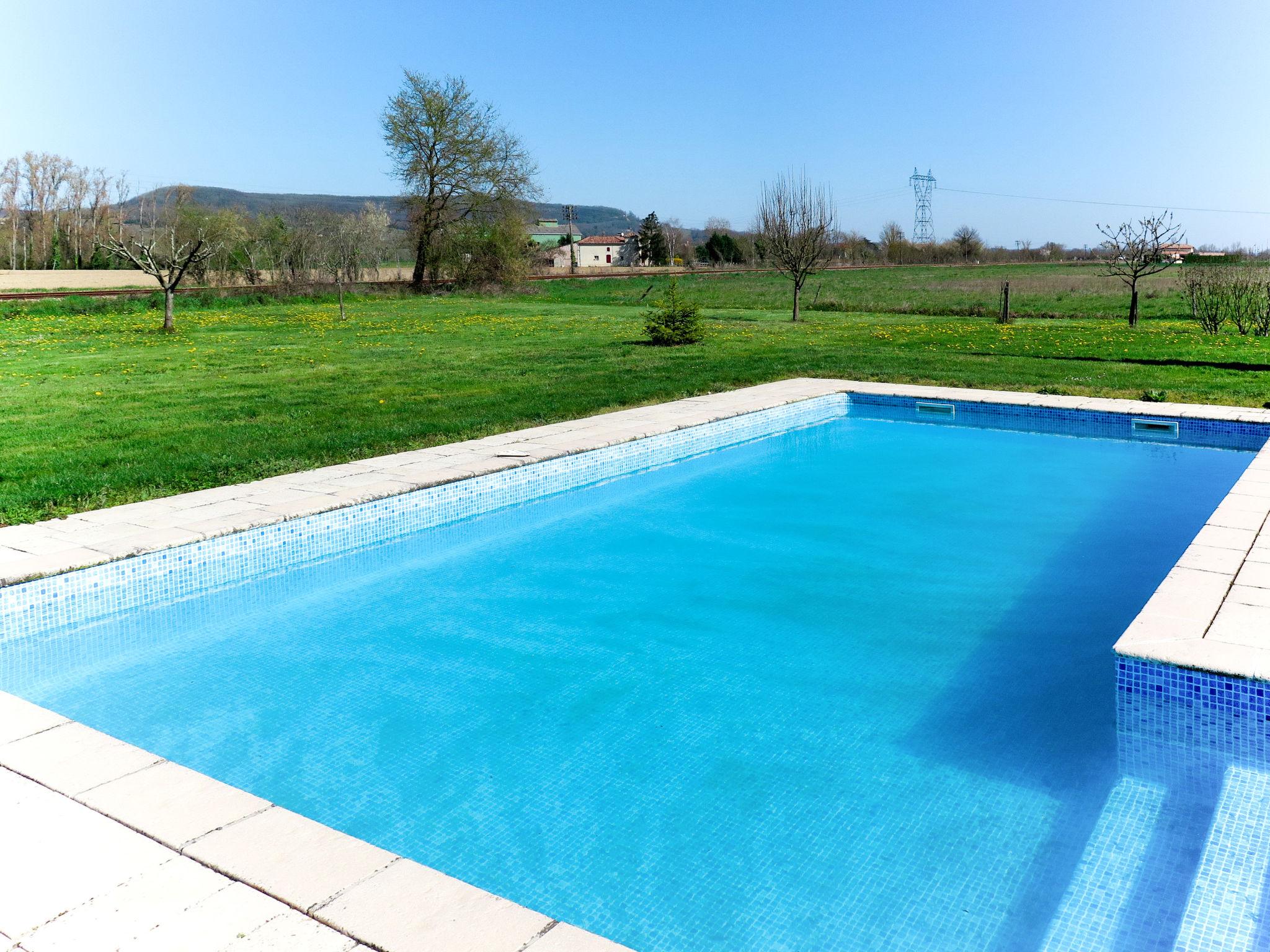 Foto 17 - Casa de 3 habitaciones en Penne-d'Agenais con piscina privada y jardín