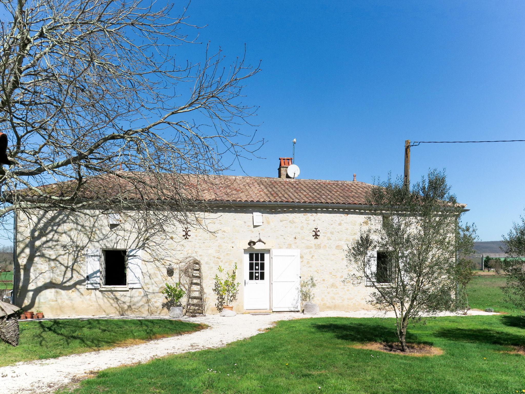 Photo 22 - 3 bedroom House in Penne-d'Agenais with private pool and garden