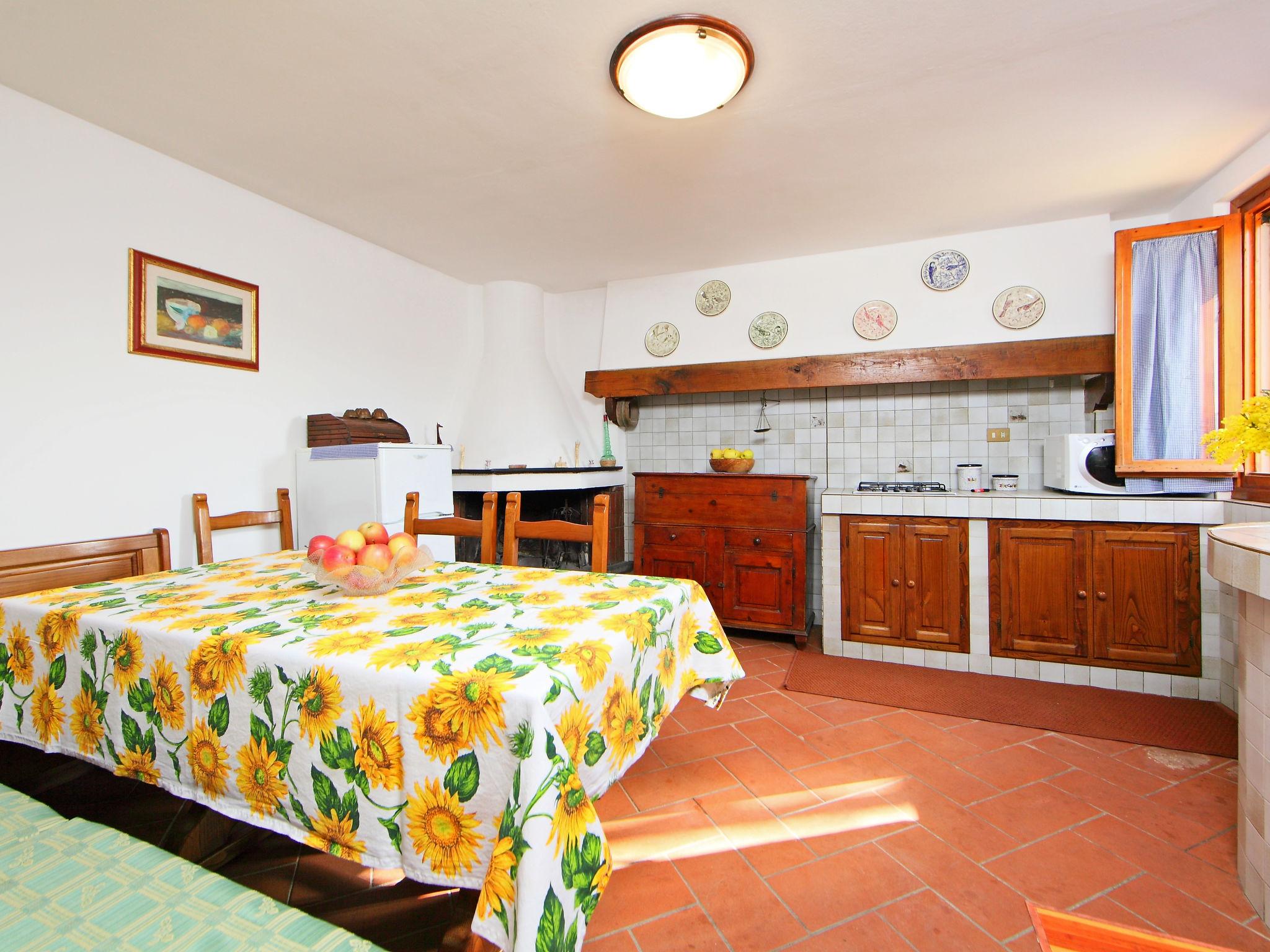 Photo 4 - 3 bedroom House in Laterina Pergine Valdarno with private pool and garden