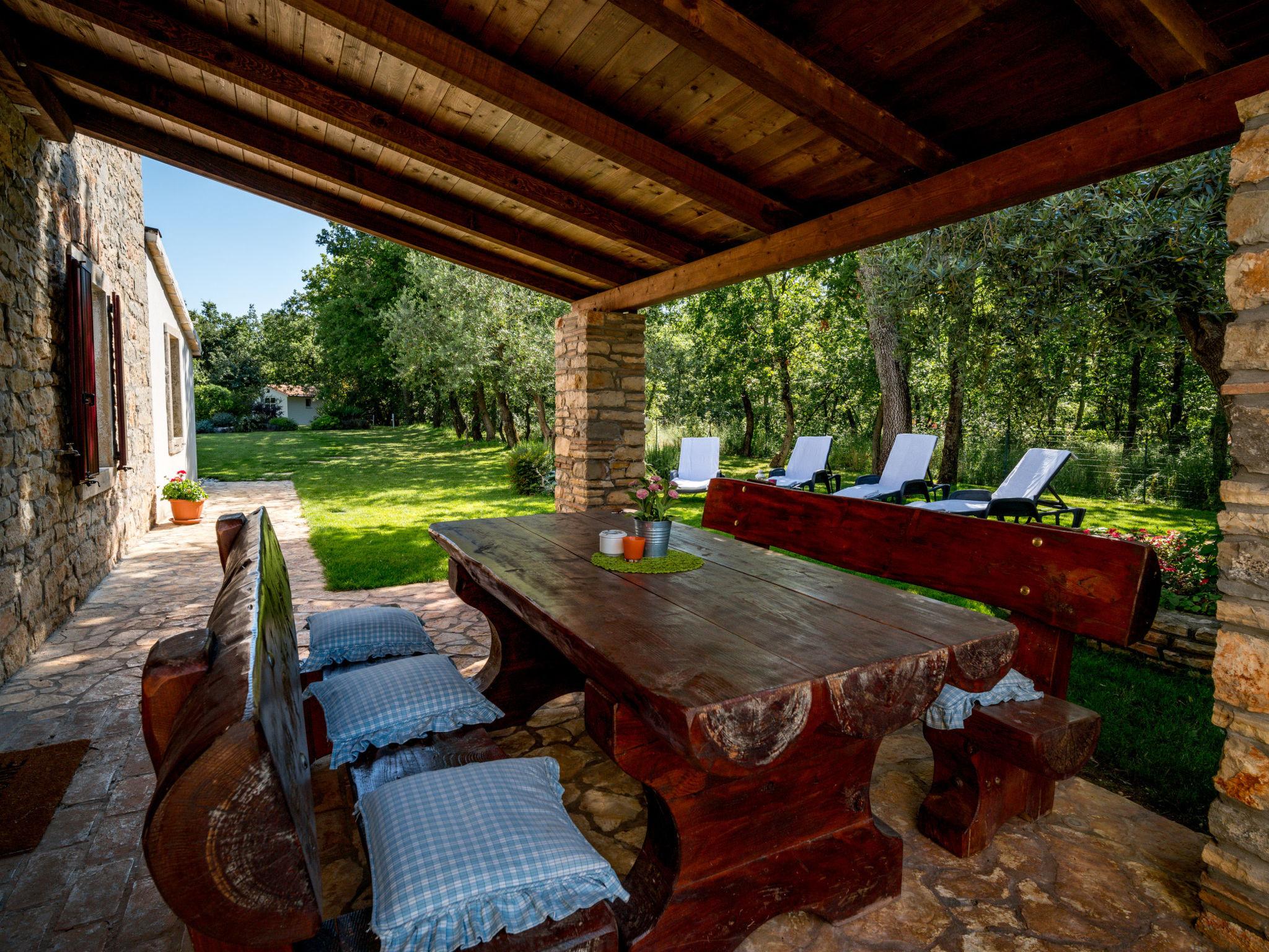 Foto 5 - Haus mit 2 Schlafzimmern in Tar-Vabriga mit schwimmbad und blick aufs meer