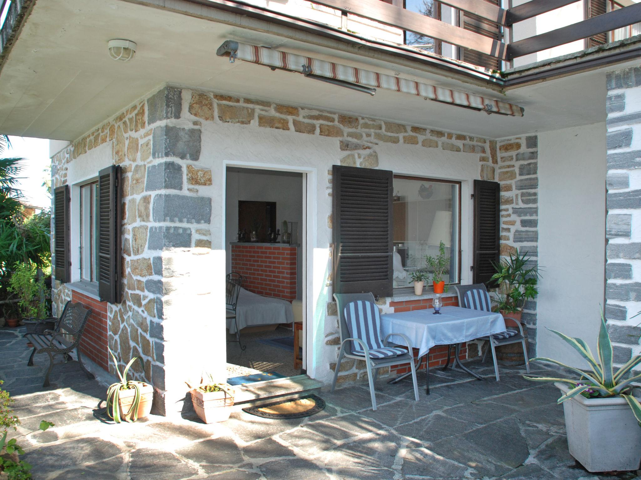 Foto 1 - Apartamento en Gambarogno con jardín