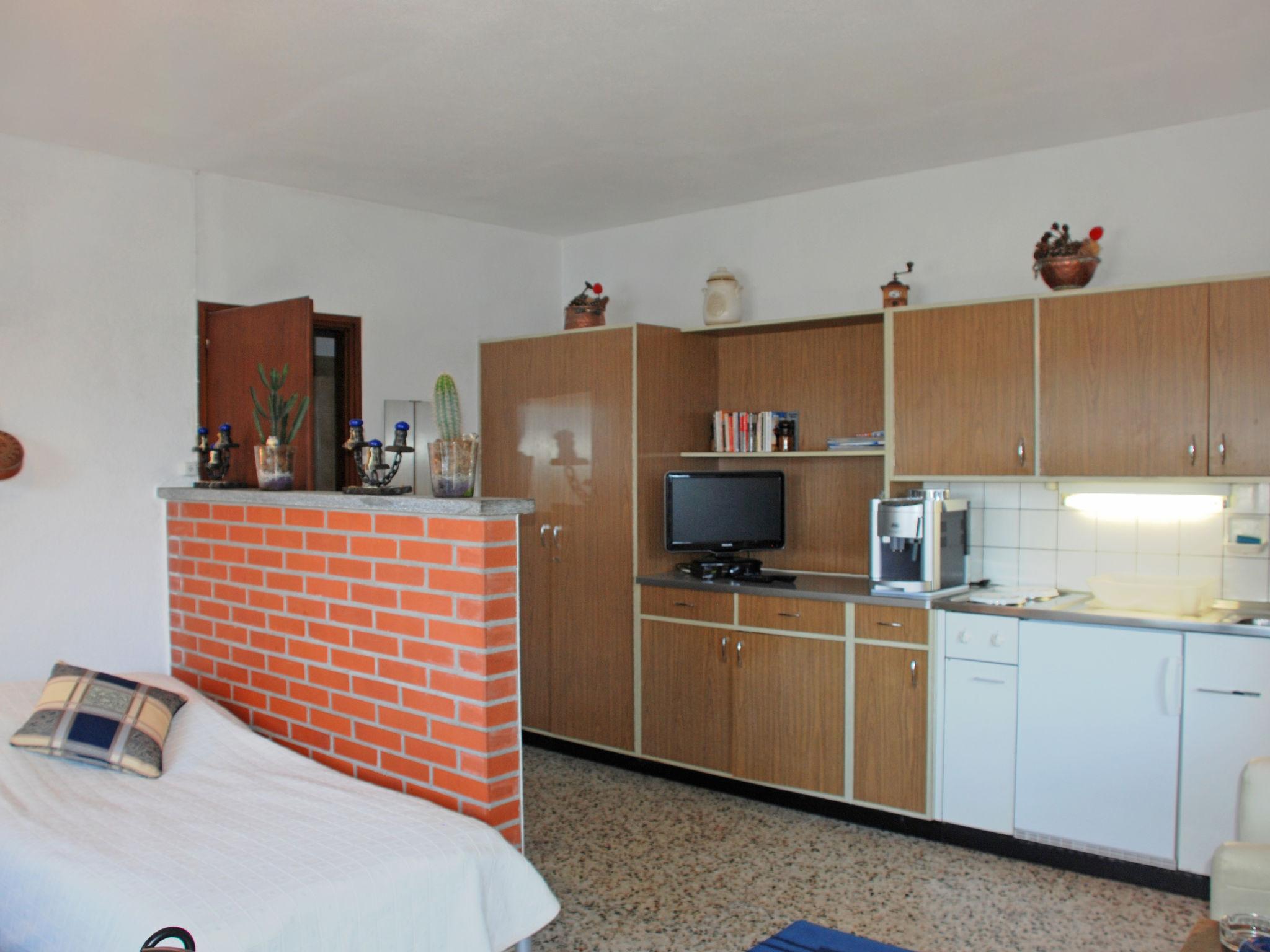 Foto 4 - Apartment in Gambarogno mit garten